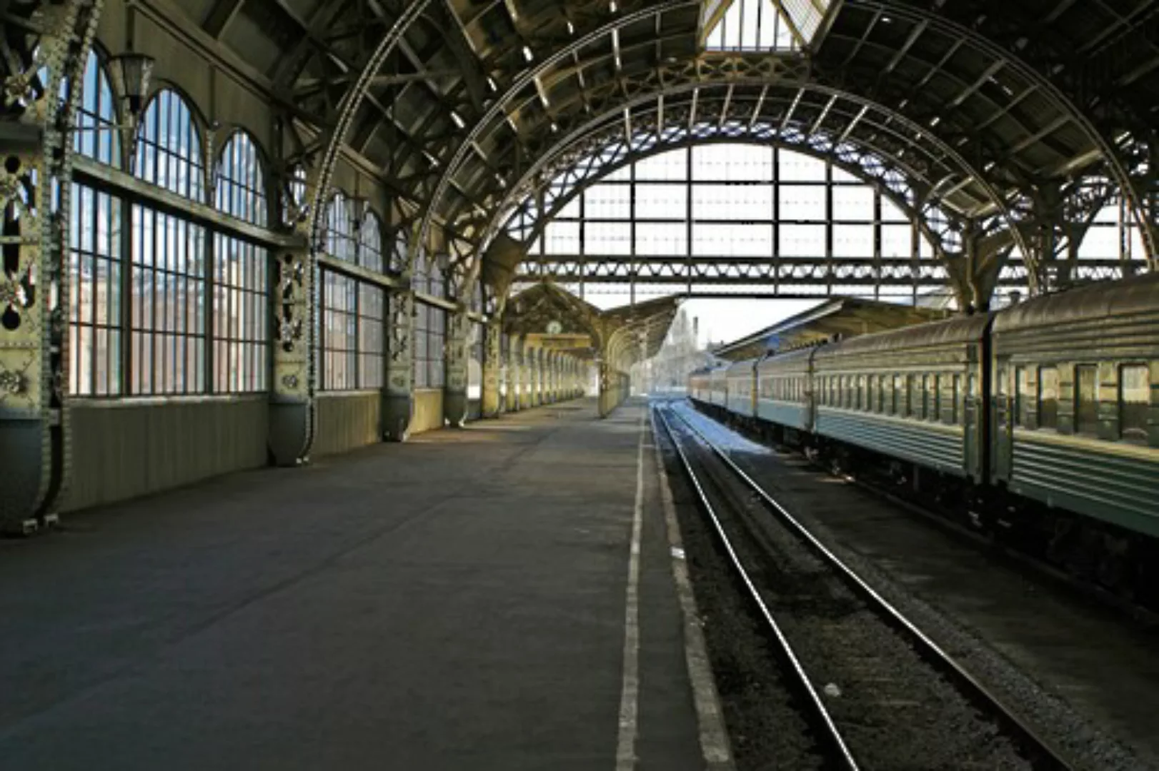 Papermoon Fototapete »Verlassener Bahnhof« günstig online kaufen