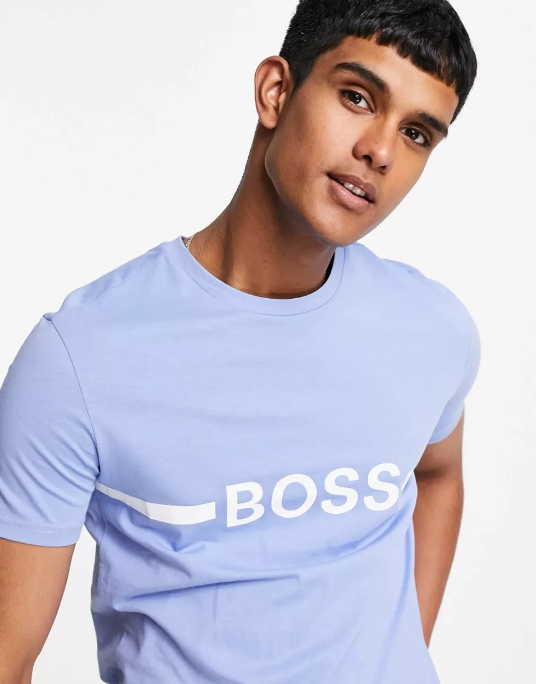 BOSS – Beachwear – Schmal geschnittenes T-Shirt in Hellblau mit Sonnenschut günstig online kaufen