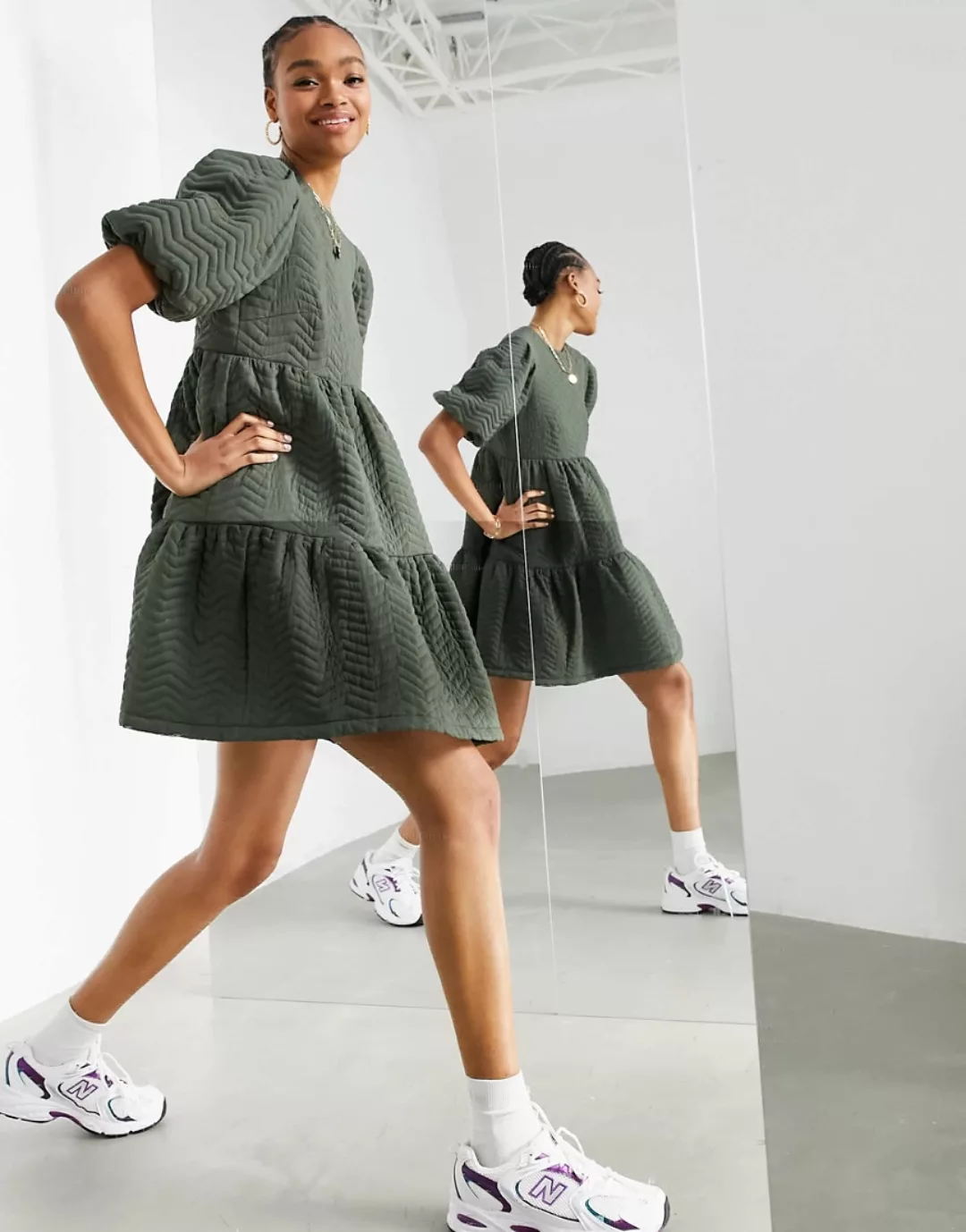 ASOS EDITION – Gestepptes Mini-Hängerkleid mit Stufen in Olivgrün günstig online kaufen