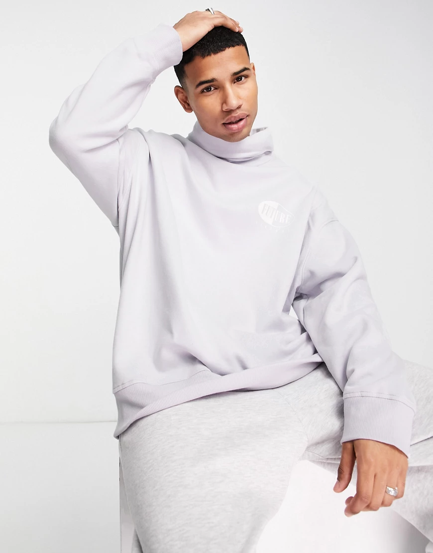 Topman – Oversize-Sweatshirt in Flieder mit Rollkragen und „Future“-Print, günstig online kaufen