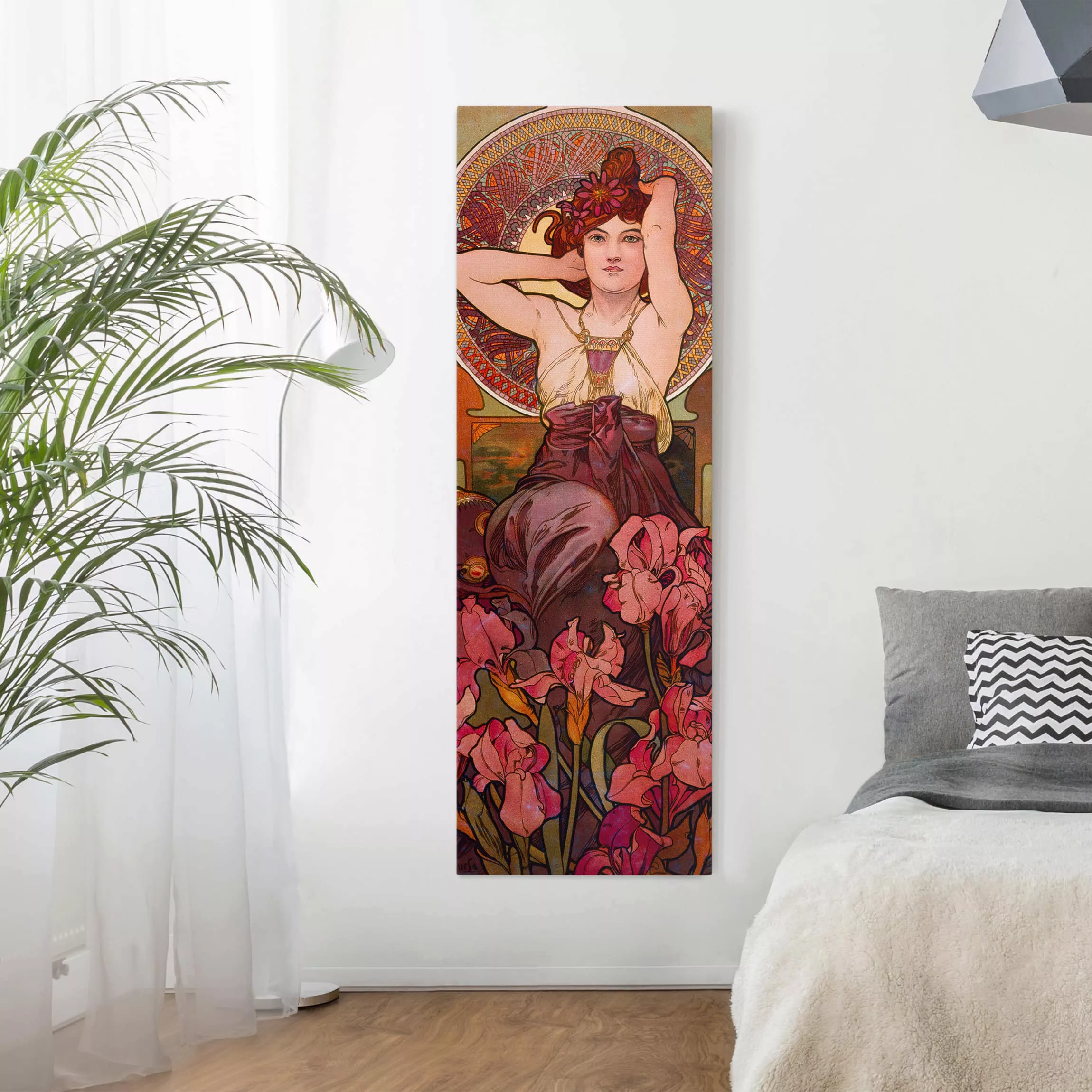 Leinwandbild Blumen - Hochformat Alfons Mucha - Edelsteine - Amethyst günstig online kaufen