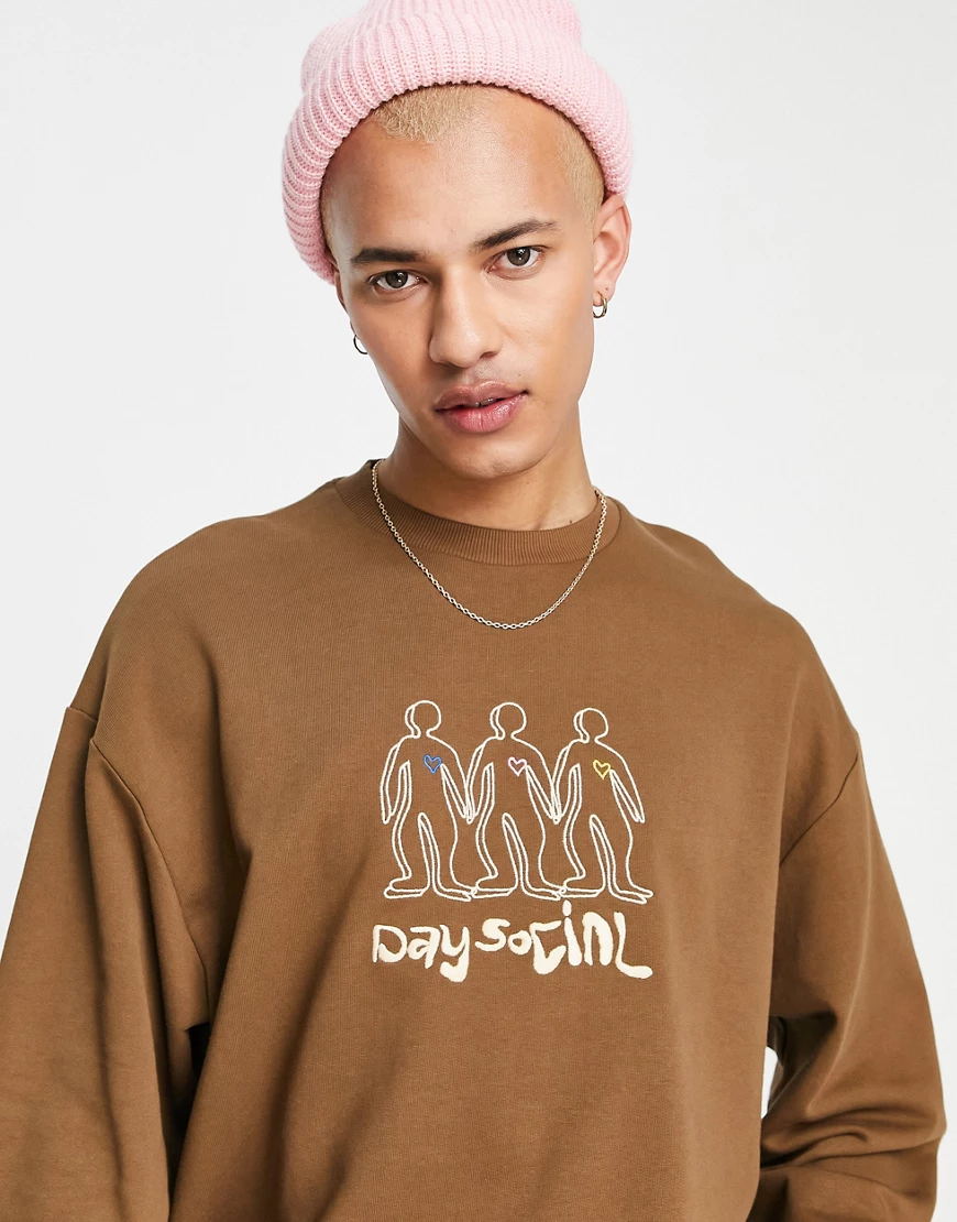 ASOS – Daysocial – Oversize-Sweatshirt in Braun mit 3D-Stickerei günstig online kaufen