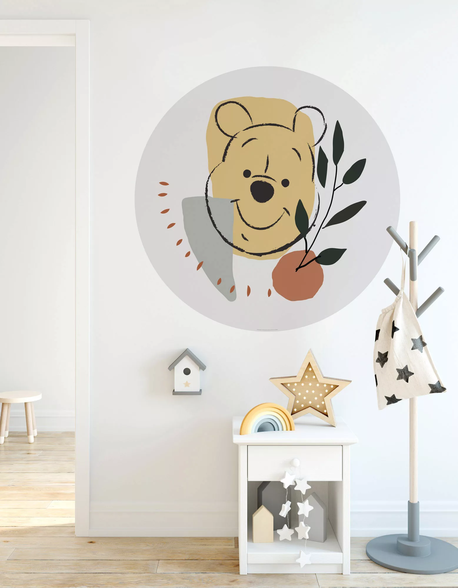 Komar Vliesfototapete Dot Winnie Pooh Smile selbstklebend Ø 125 cm günstig online kaufen