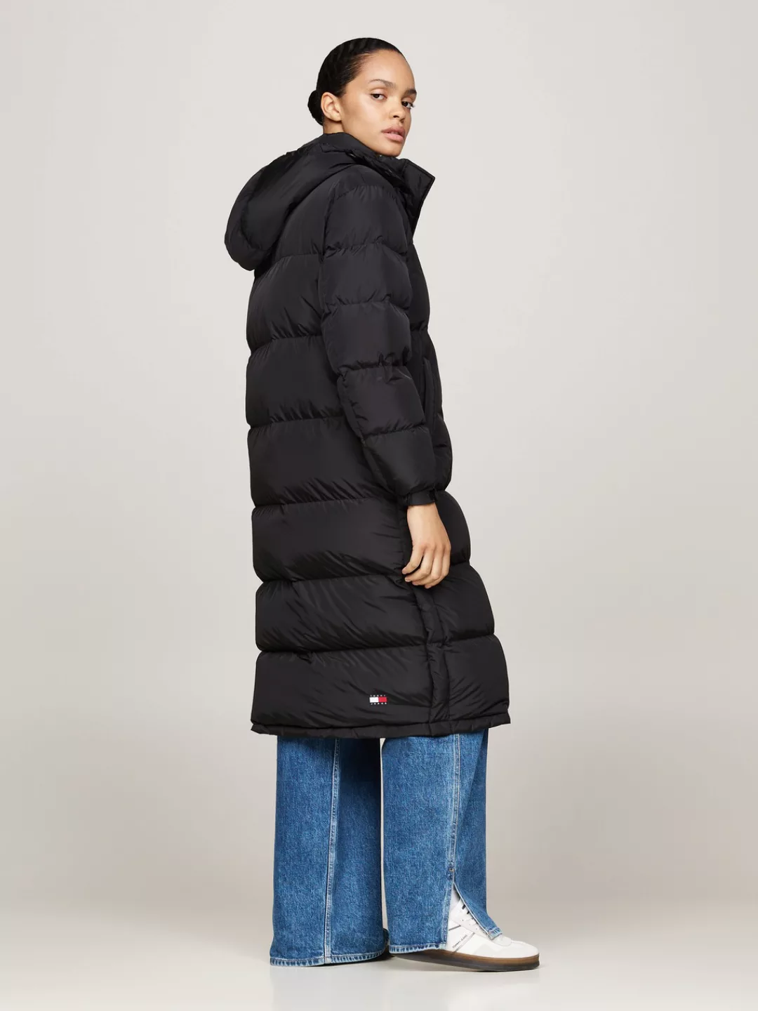 Tommy Jeans Steppmantel TJW ALASKA LONG PUFFER EXT mit Logostickerei günstig online kaufen