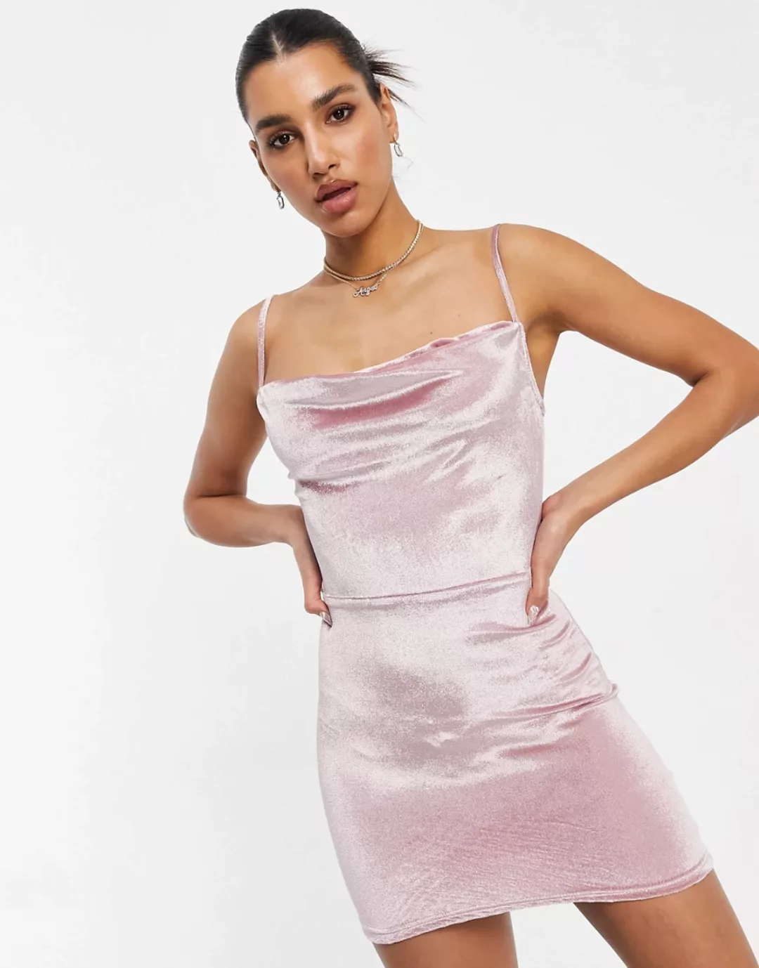 Parisian – Camisole-Minikleid aus Samt in Hellrosa mit Wasserfallausschnitt günstig online kaufen