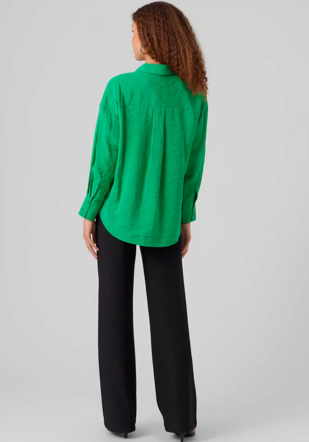 Vero Moda Blusenshirt Legere Hemdbluse Oversized Shirt Seidig VMQUEENY 6934 günstig online kaufen