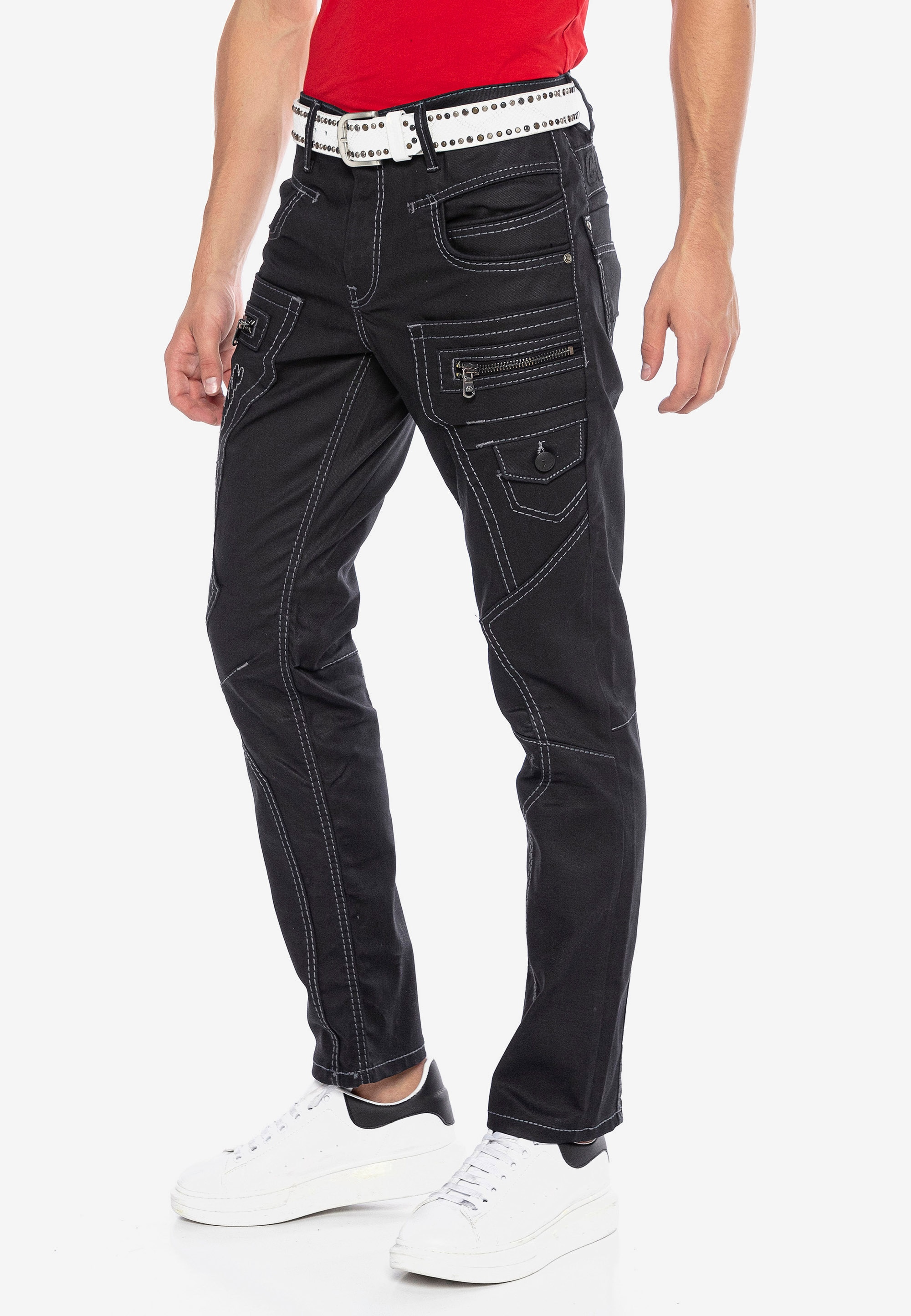 Cipo & Baxx Bequeme Jeans, mit kontrastierenden Ziernähten günstig online kaufen
