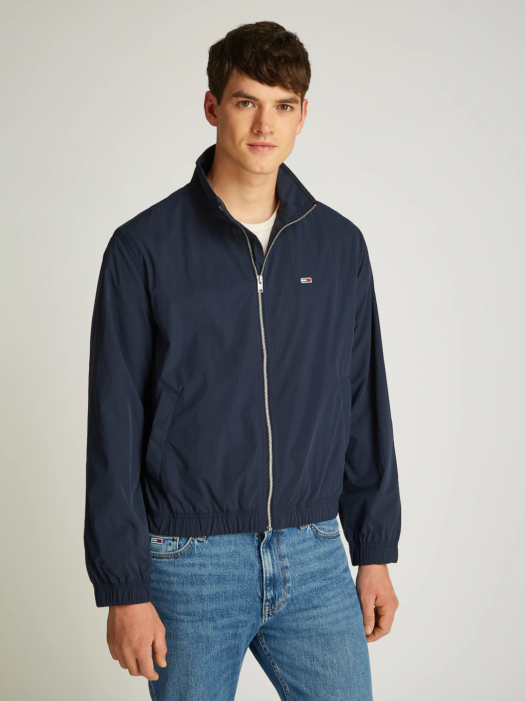 Tommy Jeans Bomberjacke "TJM ESSENTIAL JACKET EXT", mit Logostickerei günstig online kaufen