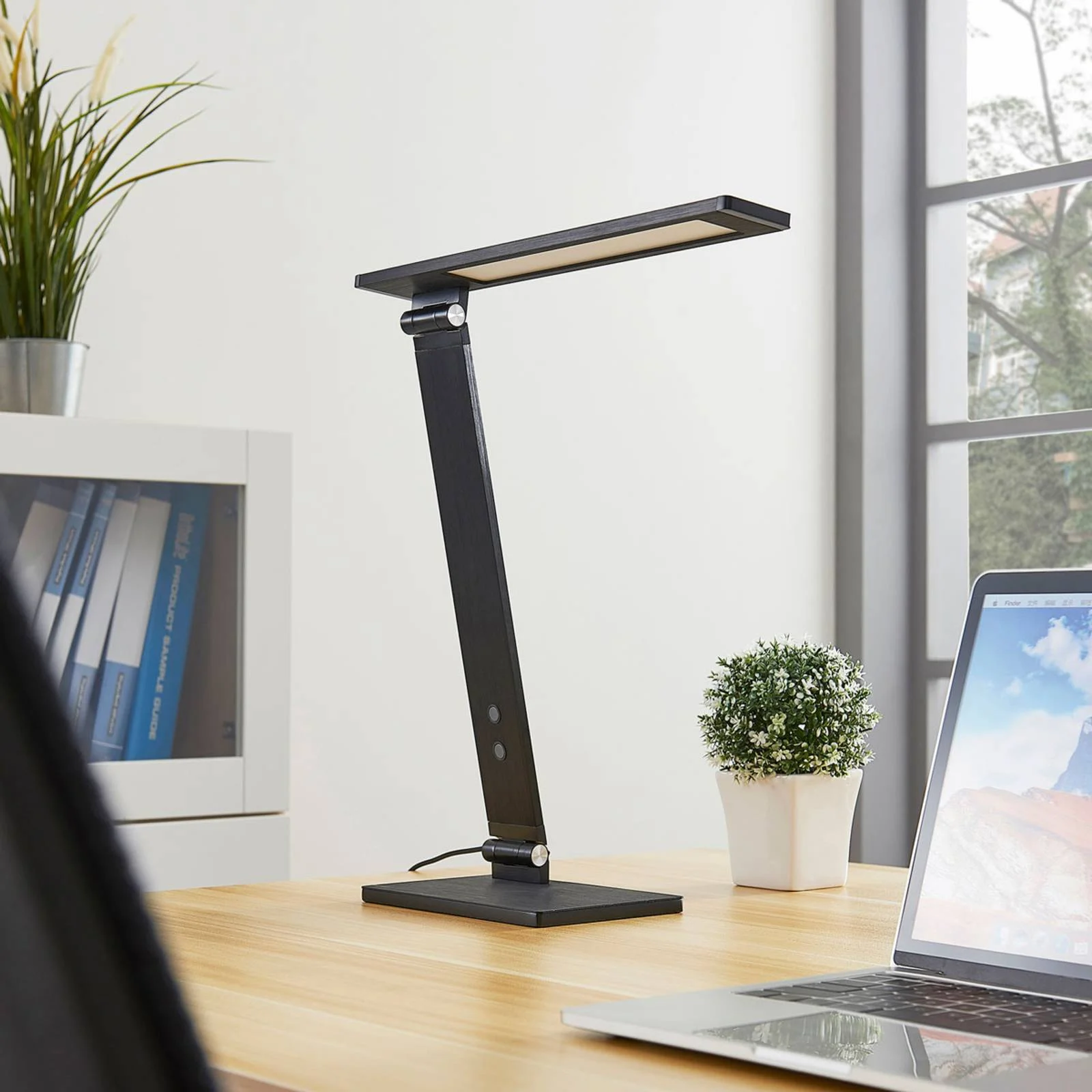 Salome - dimmbare LED-Schreibtischlampe, schwarz günstig online kaufen