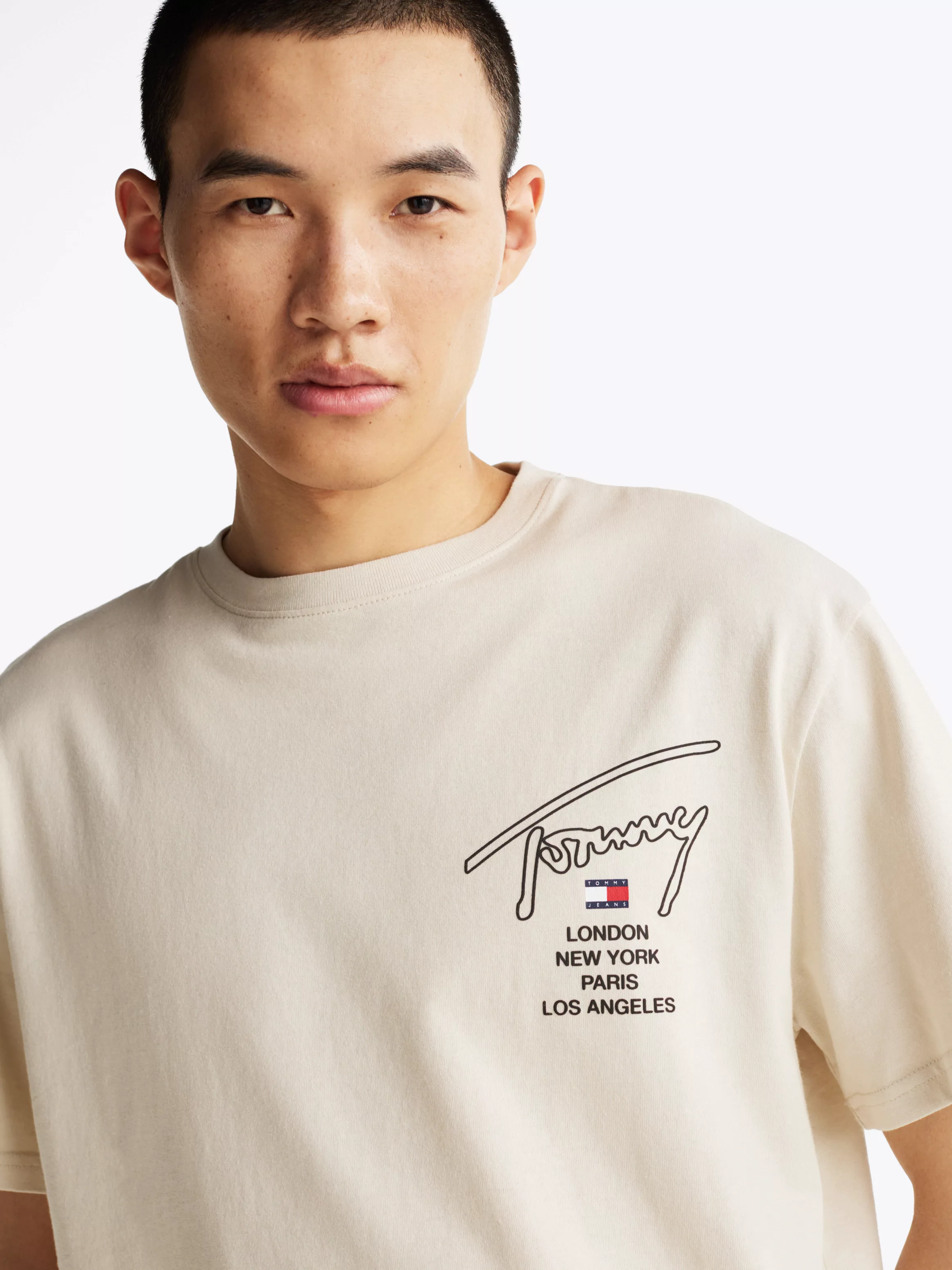 Tommy Jeans T-Shirt TJM REG SIG CITY TWIST TEE EXT Rückenprint, überschnitt günstig online kaufen