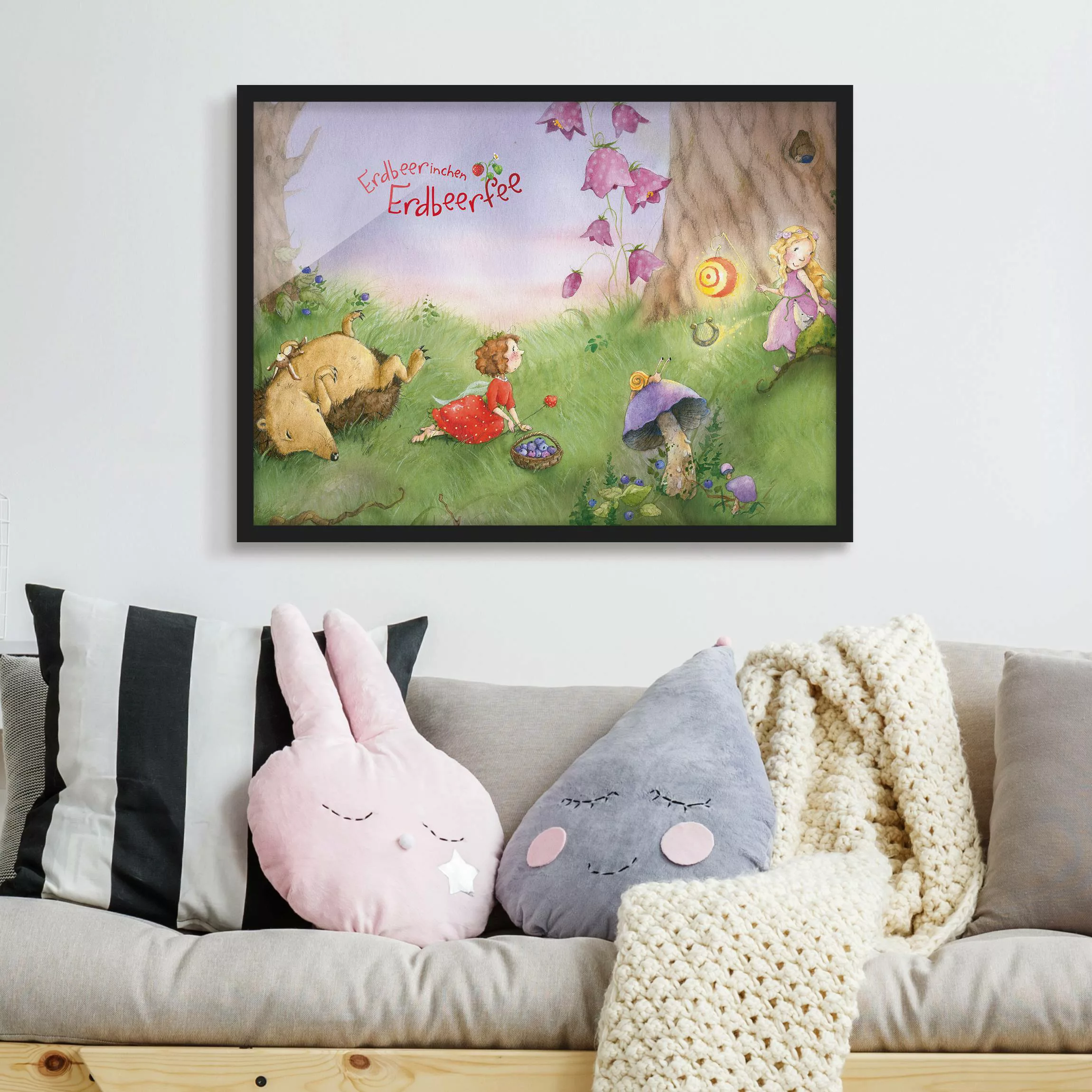 Bild mit Rahmen Kinderzimmer - Querformat Erdbeerinchen Erdbeerfee - Im Wal günstig online kaufen