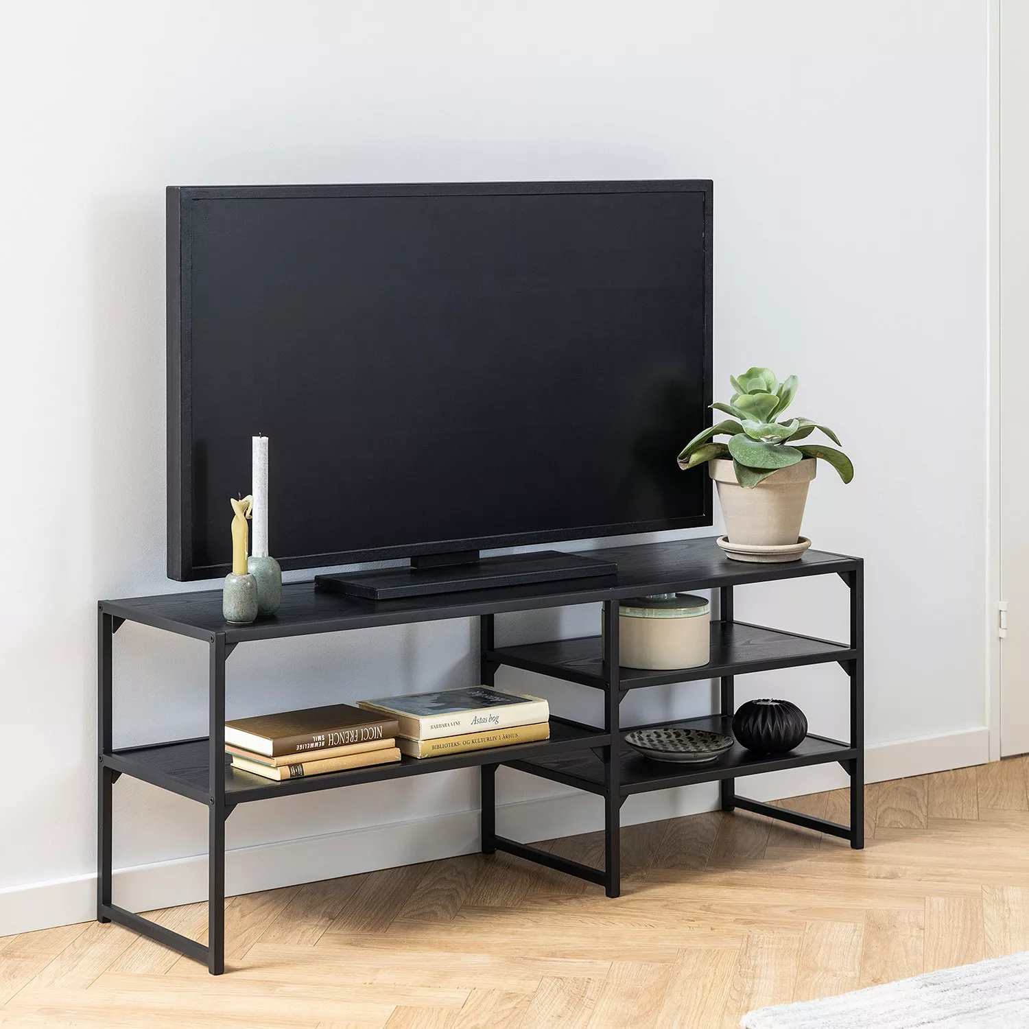 ACTONA GROUP TV-Schrank, Metallgestell im Industrie-Look, 3 Einlegeböden, B günstig online kaufen
