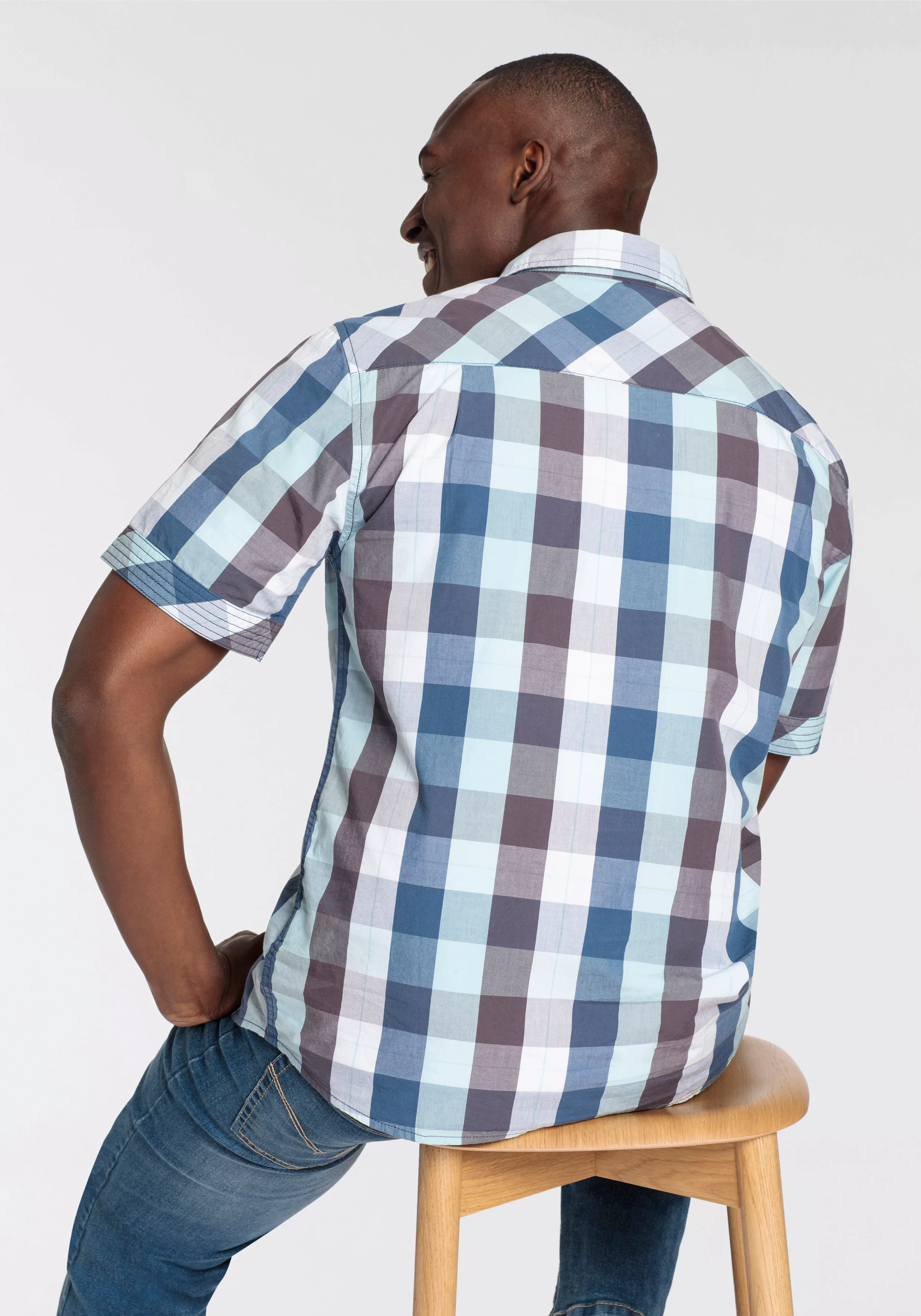 Man's World Kurzarmhemd mit kleinem Brustprint günstig online kaufen