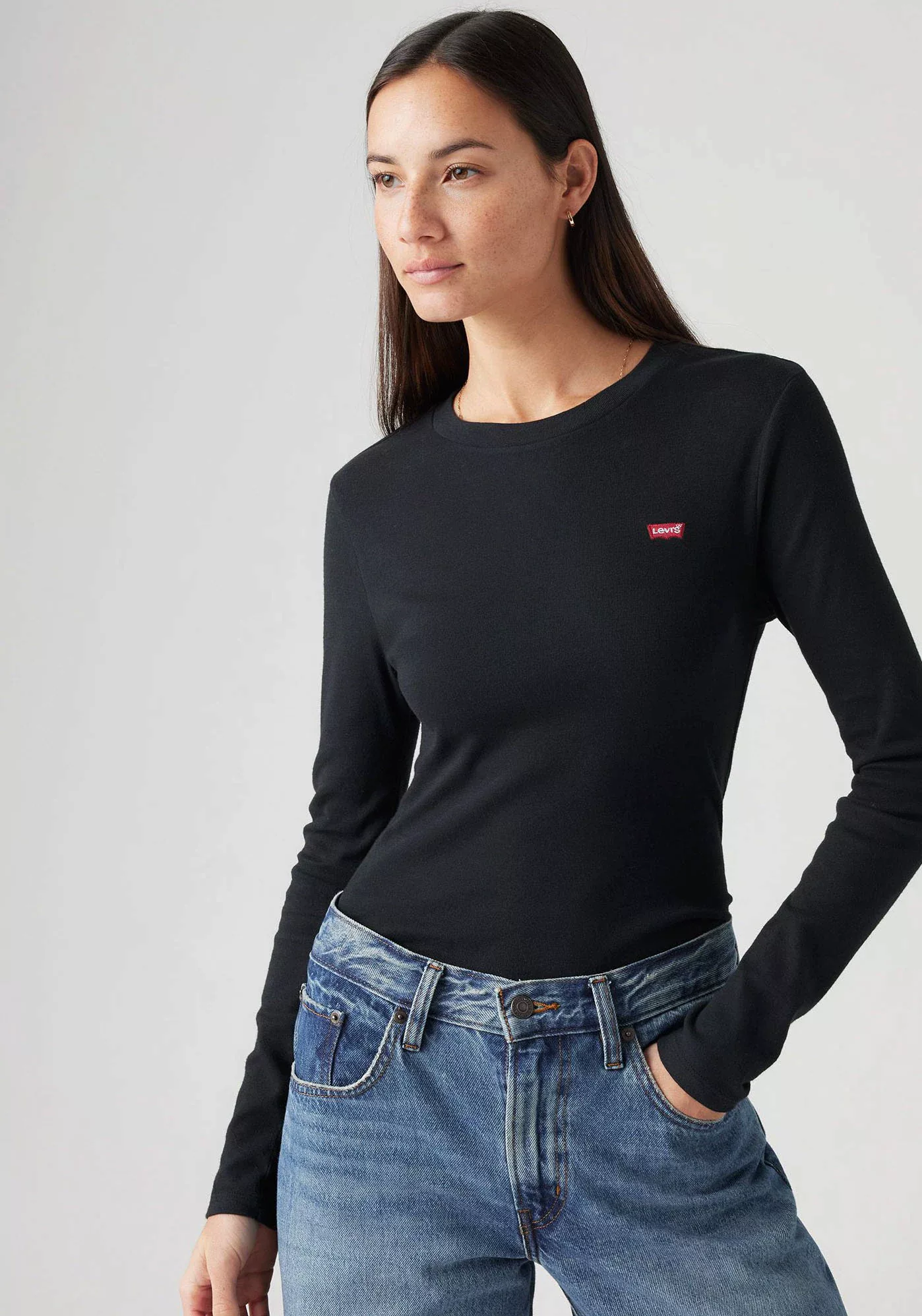 Levi's® Langarmshirt ESSENTIAL HM LS TEE mit Logo Stickerei günstig online kaufen