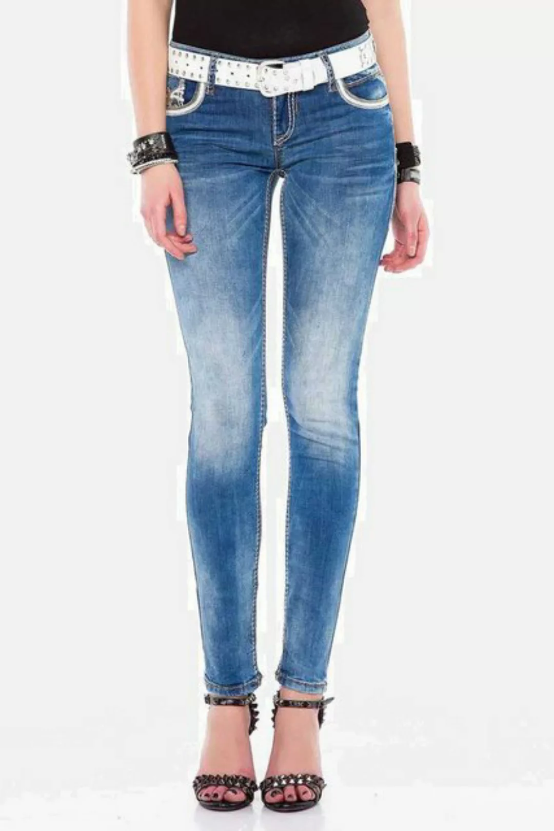 Cipo & Baxx Slim-fit-Jeans "Jeans", mit Stickereien auf den Gesäßtaschen, W günstig online kaufen