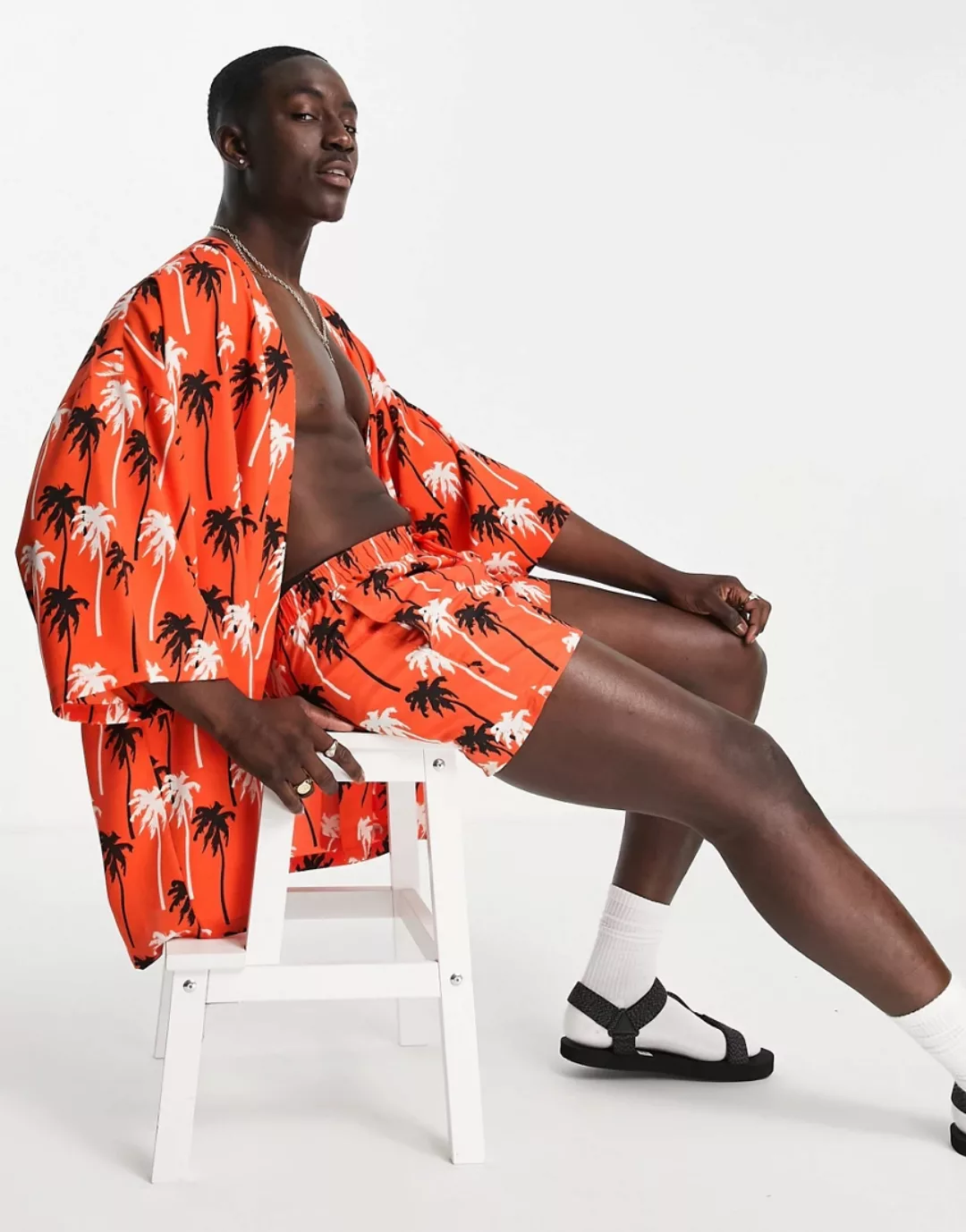 ASOS DESIGN – Longline-Kimono in Orange mit Palmenprint, Kombiteil-Rot günstig online kaufen
