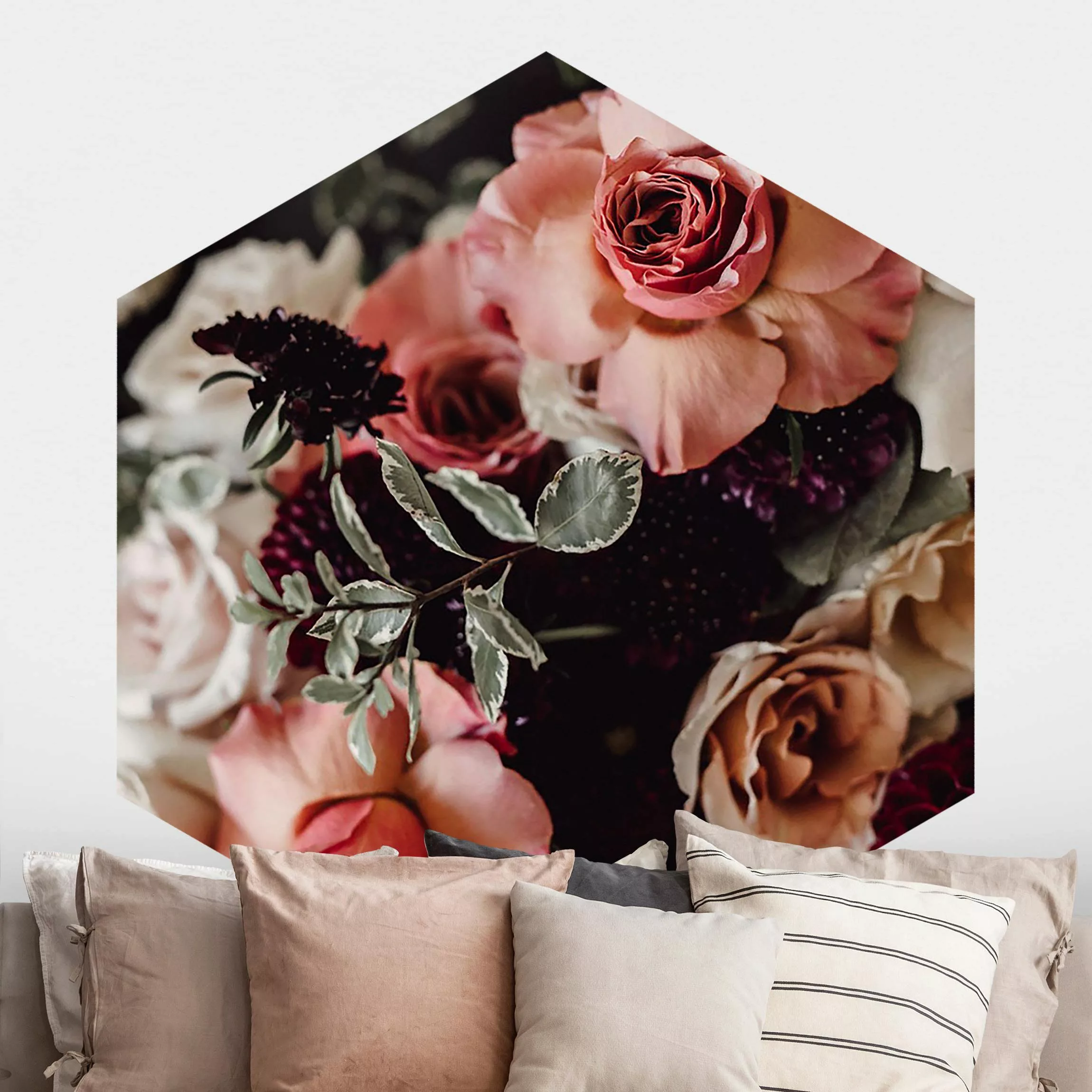 Hexagon Fototapete selbstklebend Edles Blumen Bouquet günstig online kaufen