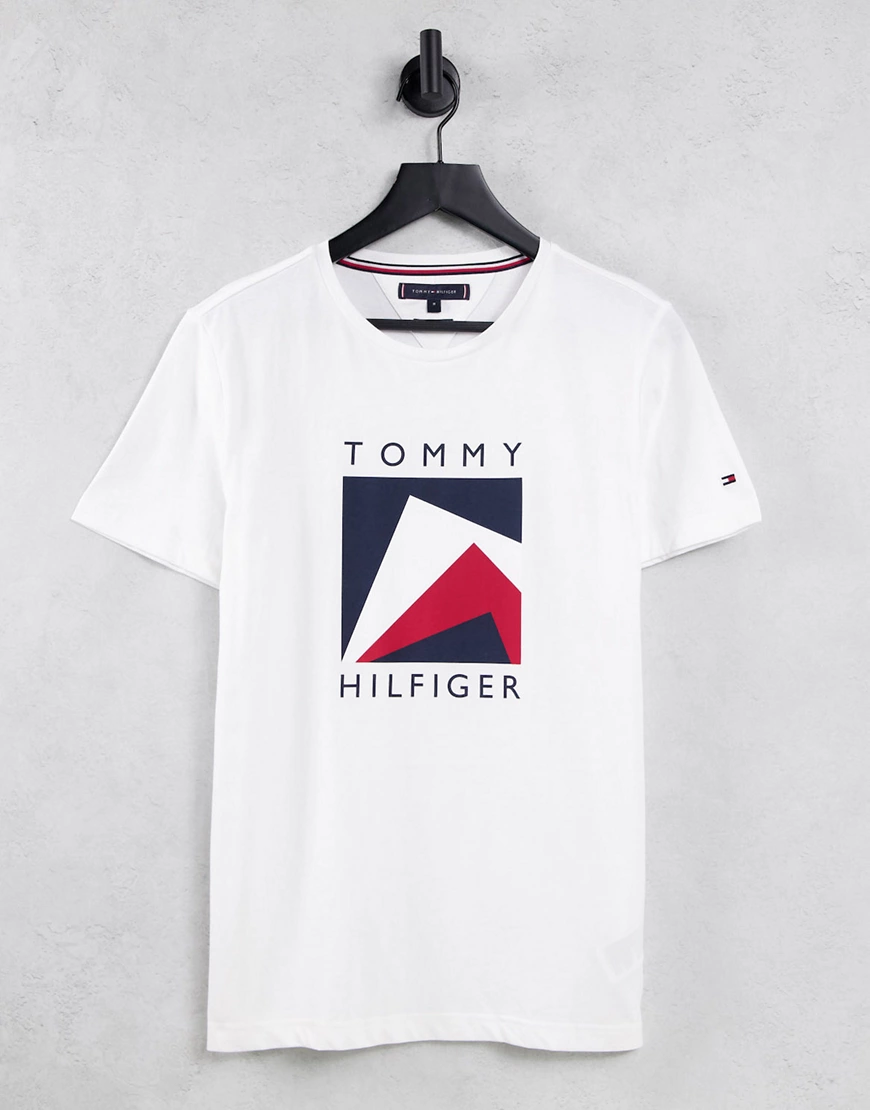 Tommy Hilfiger – Corp Apex – T-Shirt in Weiß mit Logoprint günstig online kaufen