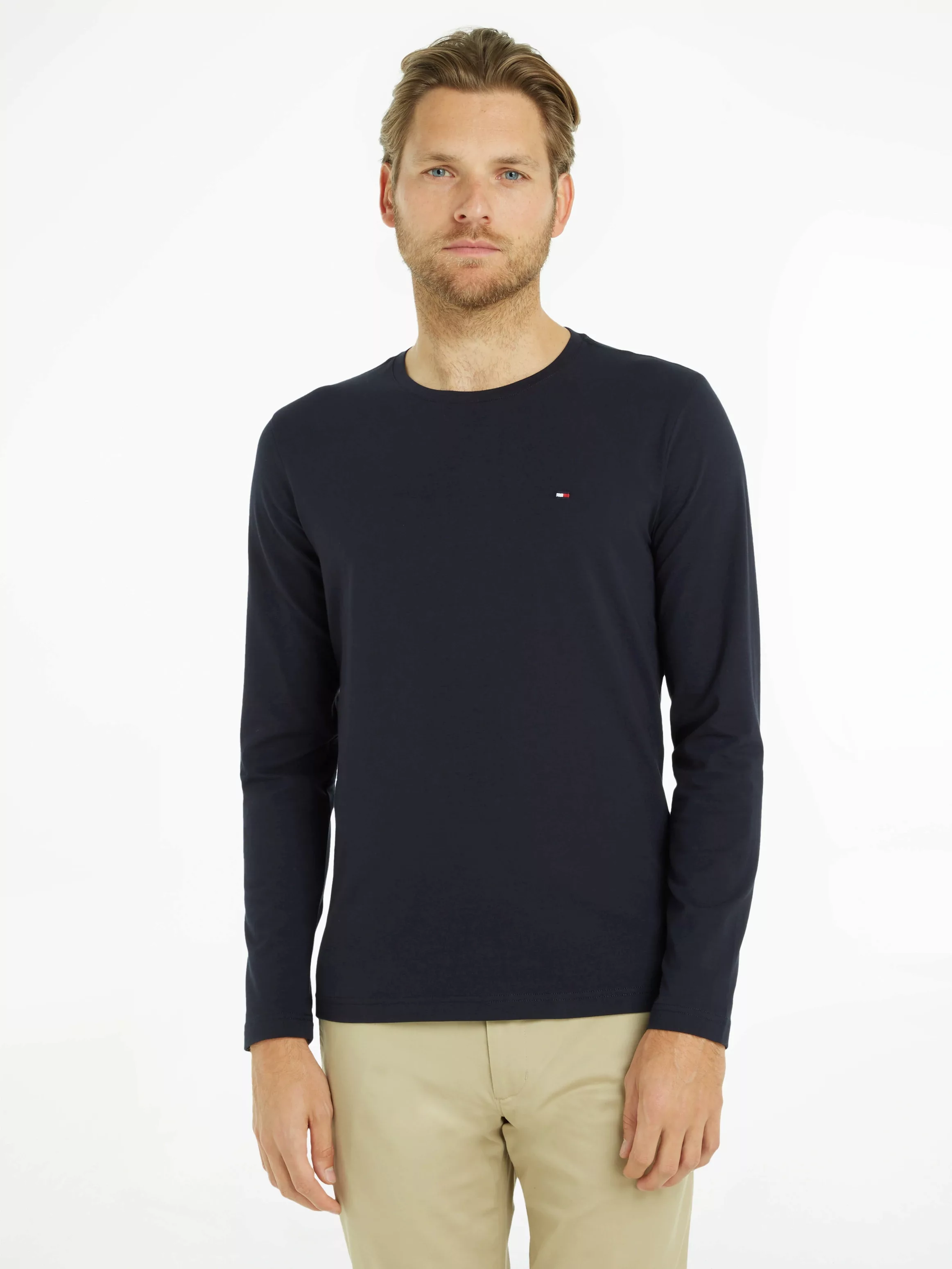 Tommy Hilfiger – Schmales T-Shirt mit langen Ärmeln in Weiß günstig online kaufen