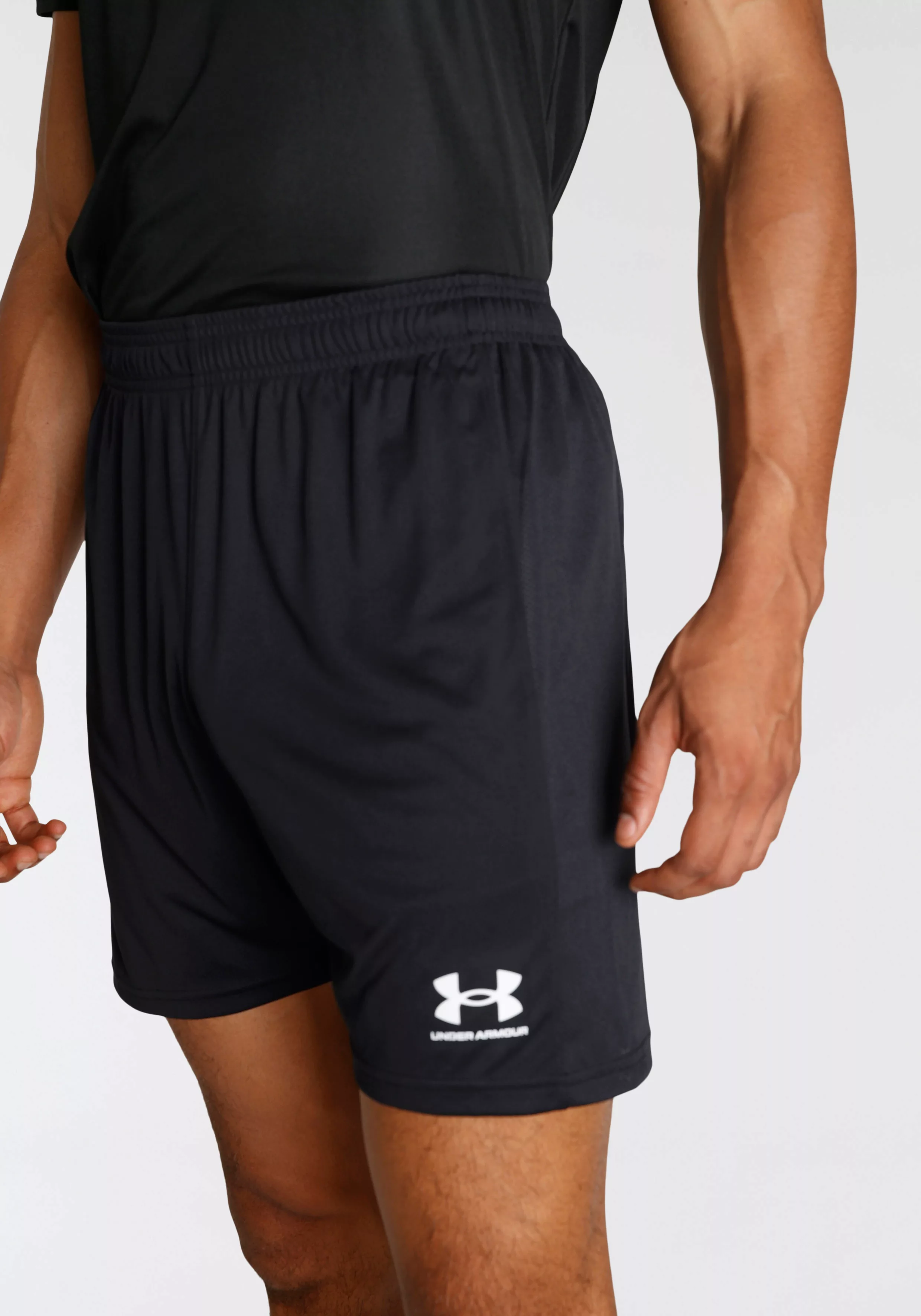 Under Armour Shorts "UA M CHALLENGER TRAIN SHORT", (1 tlg.) günstig online kaufen