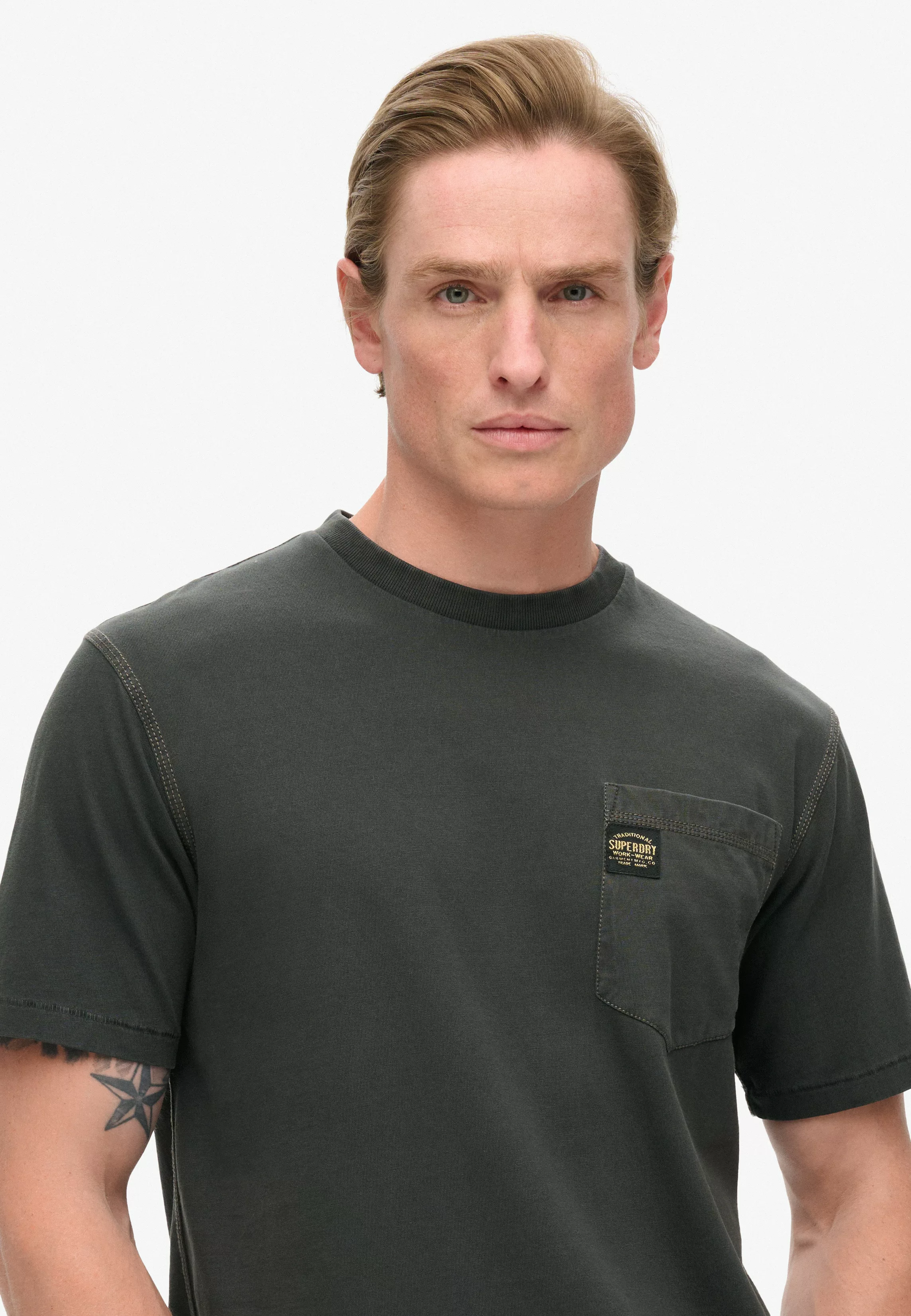 Superdry Rundhalsshirt "CONTRAST STITCH POCKET T-SHIRT" günstig online kaufen