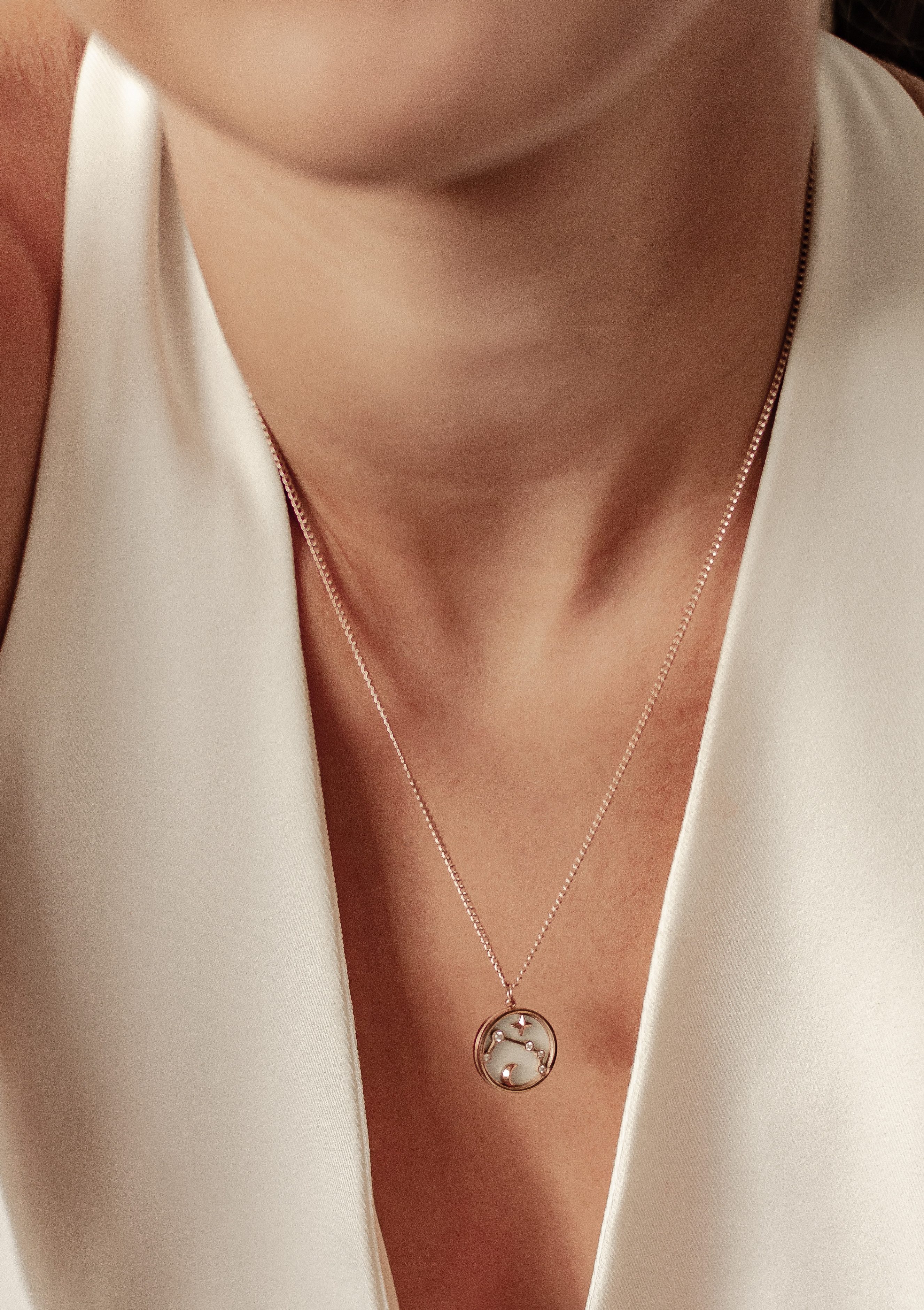 Hey Happiness Kette mit Anhänger Sternzeichen günstig online kaufen