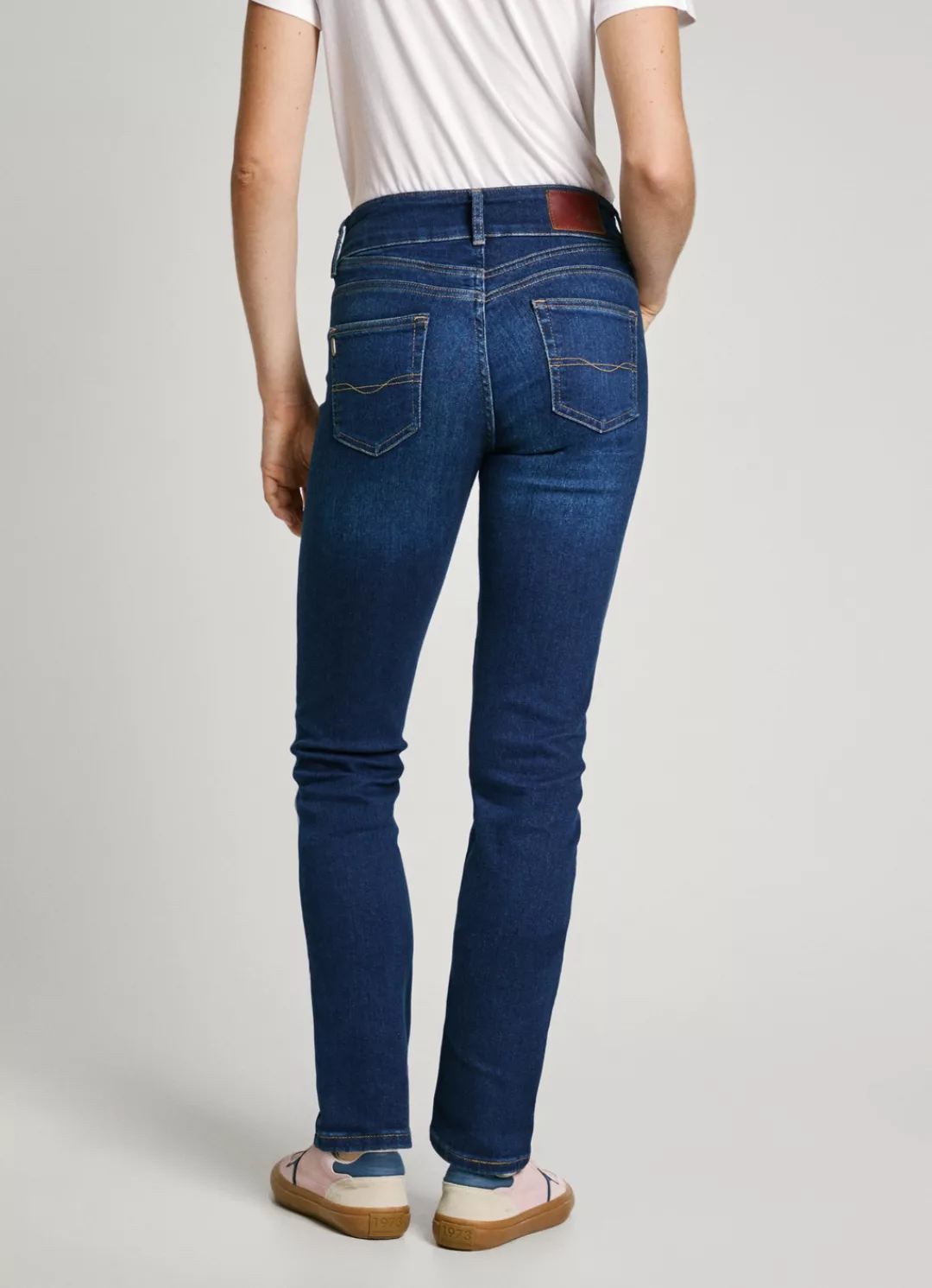 Pepe Jeans Slim-fit-Jeans SLIM JEANS MW mit extrabreitem Bund mit Doppelkno günstig online kaufen