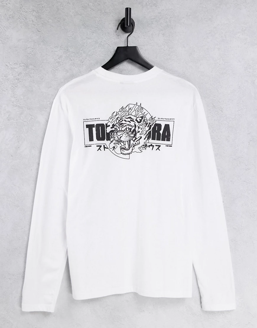 ASOS DESIGN – Langärmliges Shirt aus Bio-Baumwolle in Weiß mit Tiger-Print günstig online kaufen