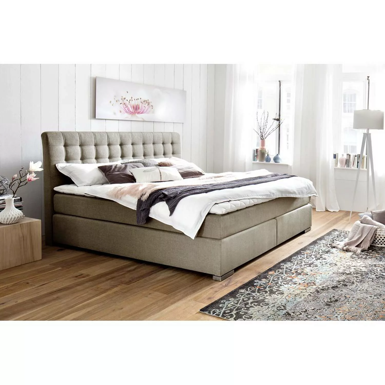 Boxspringbett 200x200 cm LORETO-114 Beige, Härtegrad H2/H3 günstig online kaufen