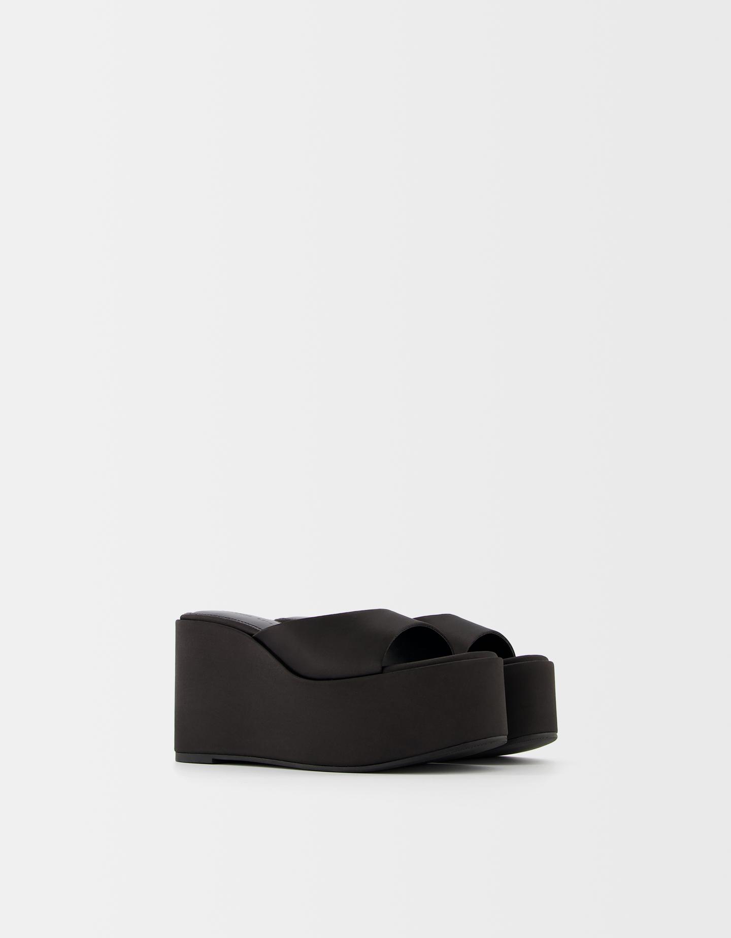 Bershka Sandalen-Pantolette Mit Plateau Damen 37 Schwarz günstig online kaufen