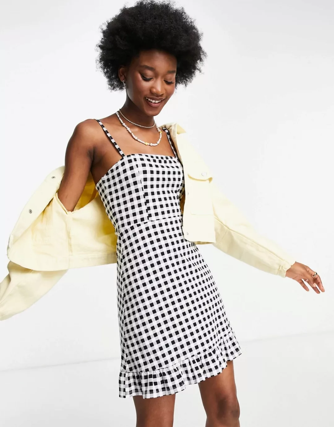 ASOS DESIGN – Sommerkleid mit Trägern, Schößchensaum und Vichy-Karomuster i günstig online kaufen