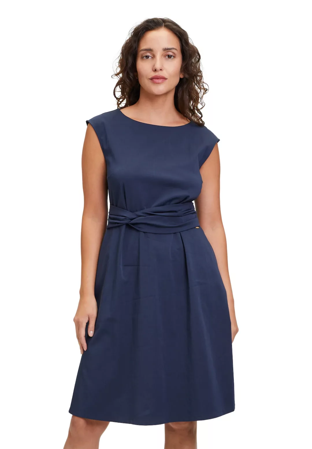 Betty&Co Plisseekleid "Betty & Co Plisseekleid ohne Arm", Plissee günstig online kaufen