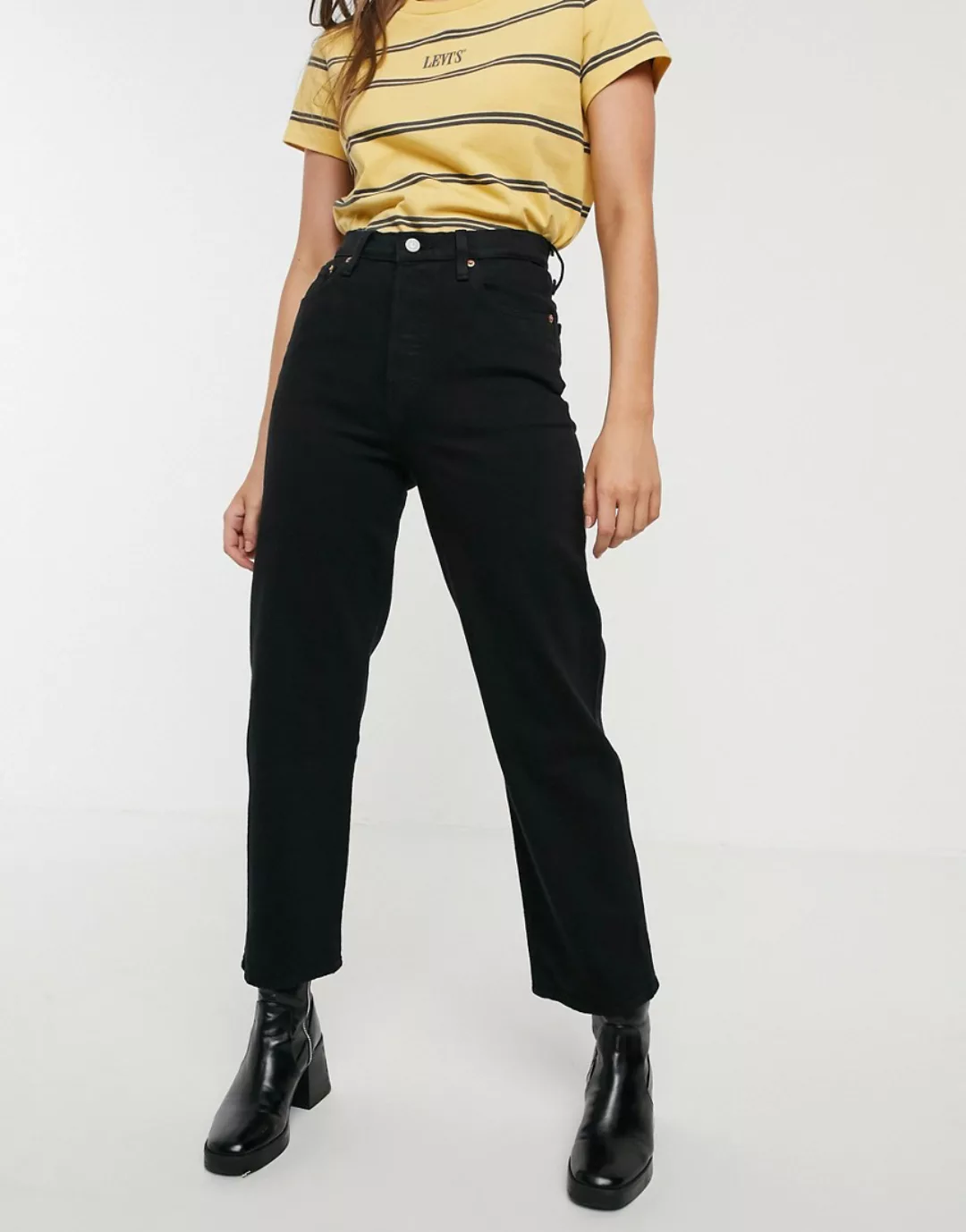 Levi's – Ribcage – Knöchellange Straight-Jeans in Schwarz günstig online kaufen