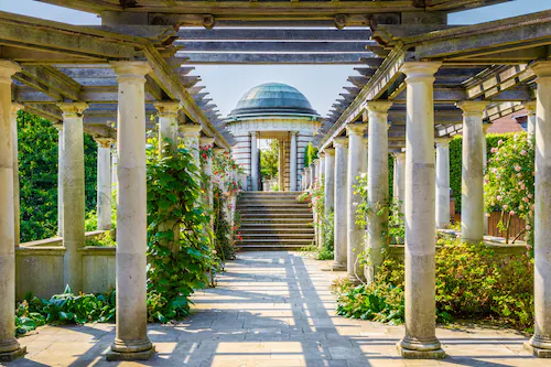 Papermoon Fototapete »ARCHITEKTUR-PERGOLA HÜGEL GARTEN LONDON SÄULEN BLUMEN günstig online kaufen