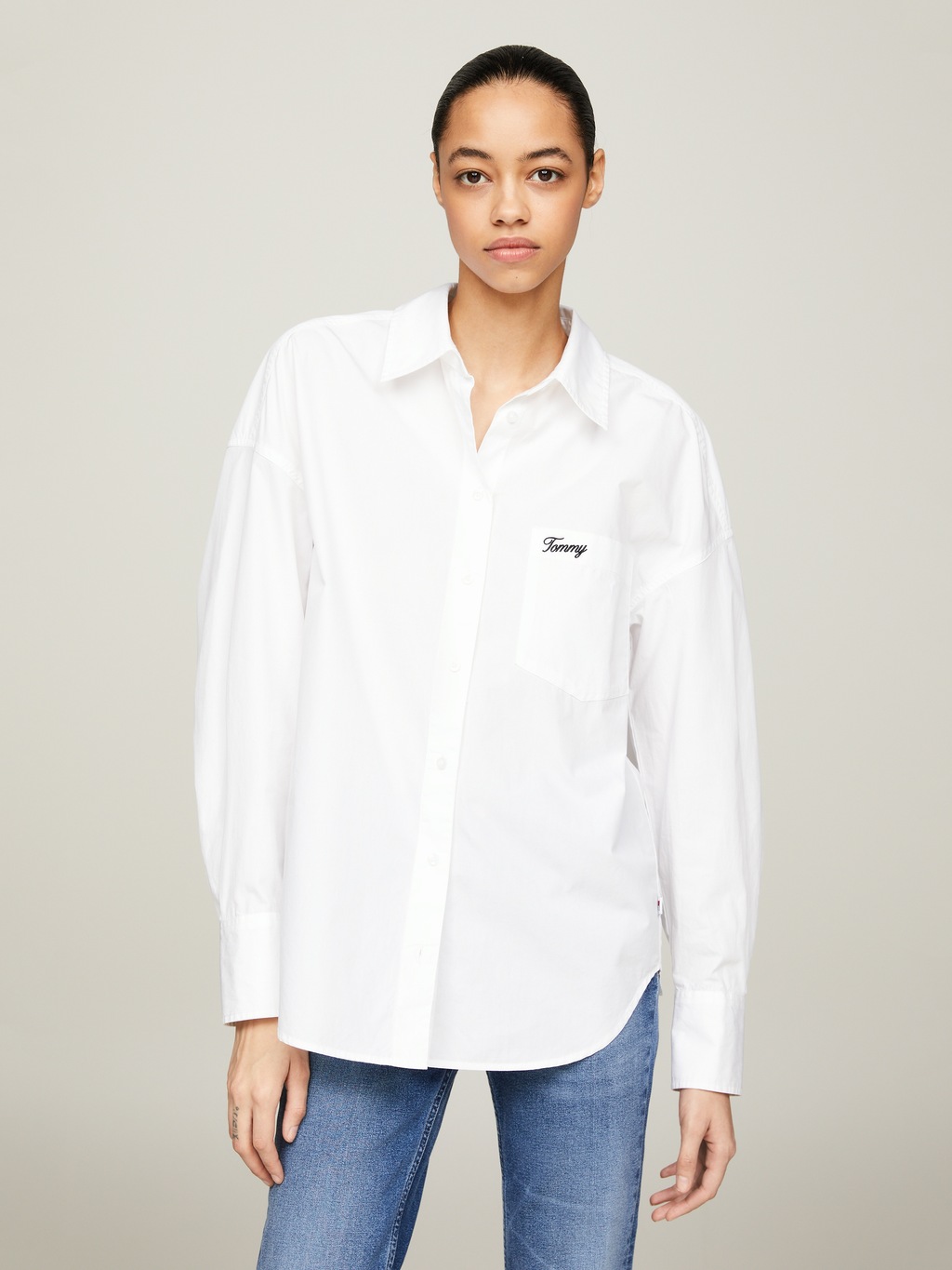 Tommy Jeans Blusentop "TJW SP OVR SCRIPT SHIRT EXT", Mit Tommy Jeans Logo-S günstig online kaufen