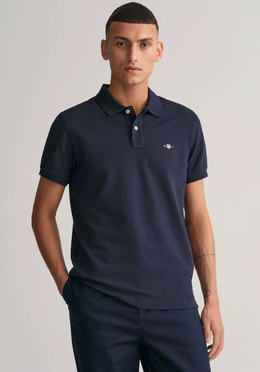 Gant Poloshirt SLIM SHIELD SS PIQUE POLO mit Logostickerei auf der Brust günstig online kaufen