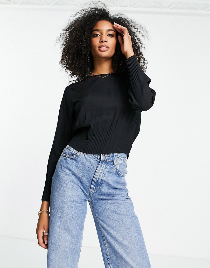Vero Moda – Aware – Pullover in Schwarz mit breitem Saum günstig online kaufen