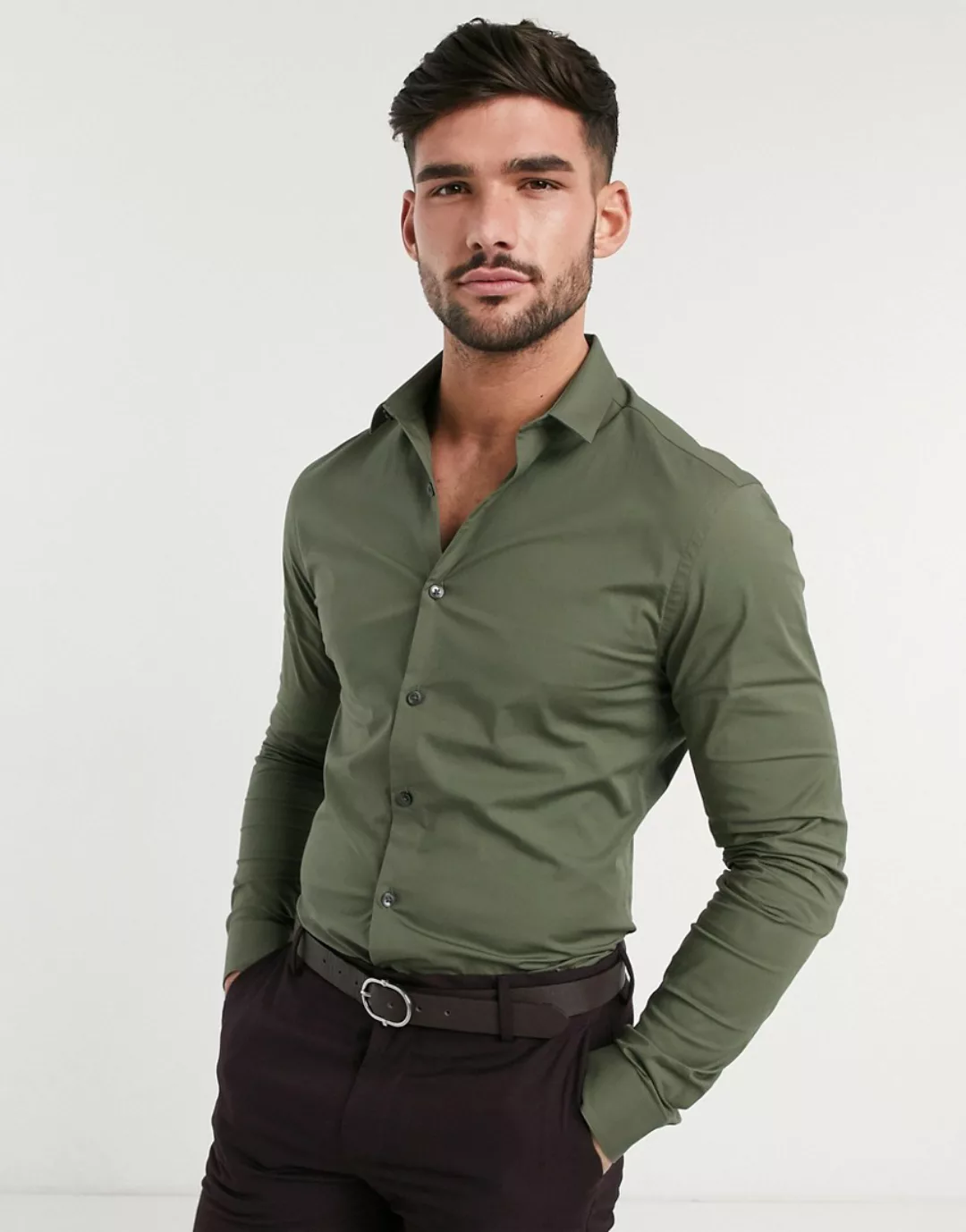 New Look – Langärmliges Muskelshirt aus Popeline in Khaki-Grün günstig online kaufen