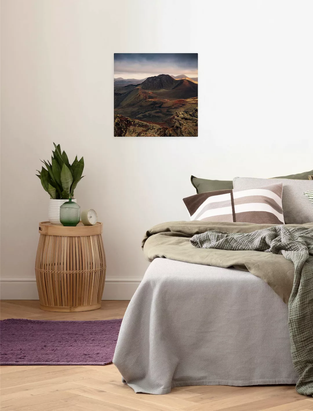 Komar Leinwandbild "Vulkanland", Baum-Blätter-Natur-Berge-Blumen-Foto-Jahre günstig online kaufen