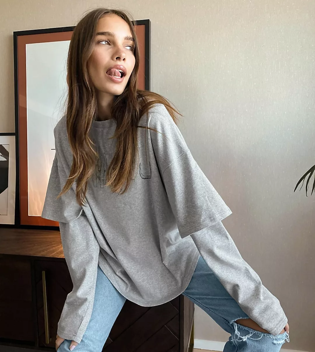 Labelrail x Hana Cross – Langärmliges Oversized-T-Shirt im abgenutzten Look günstig online kaufen