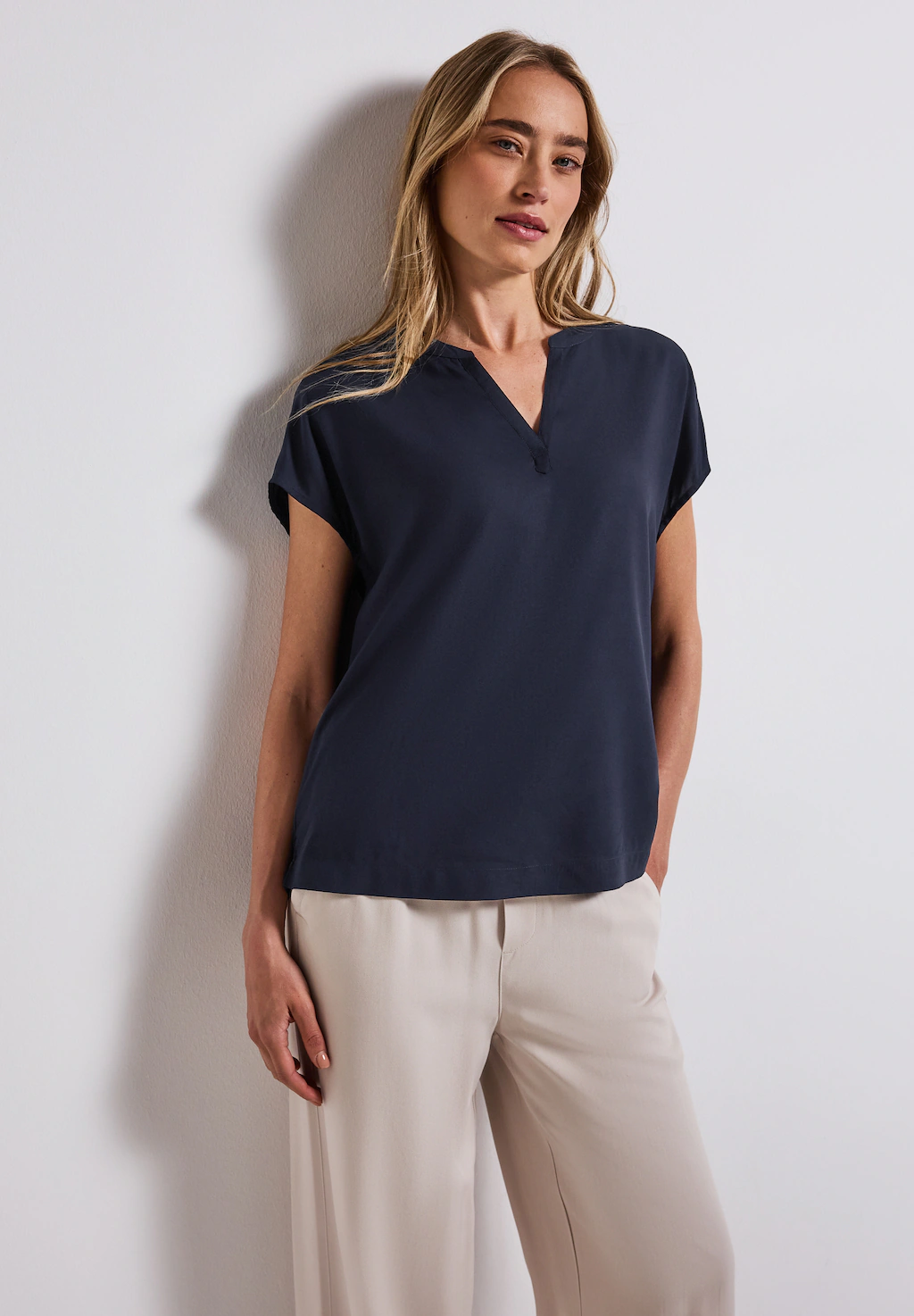 STREET ONE Kurzarmbluse, Split Neck günstig online kaufen