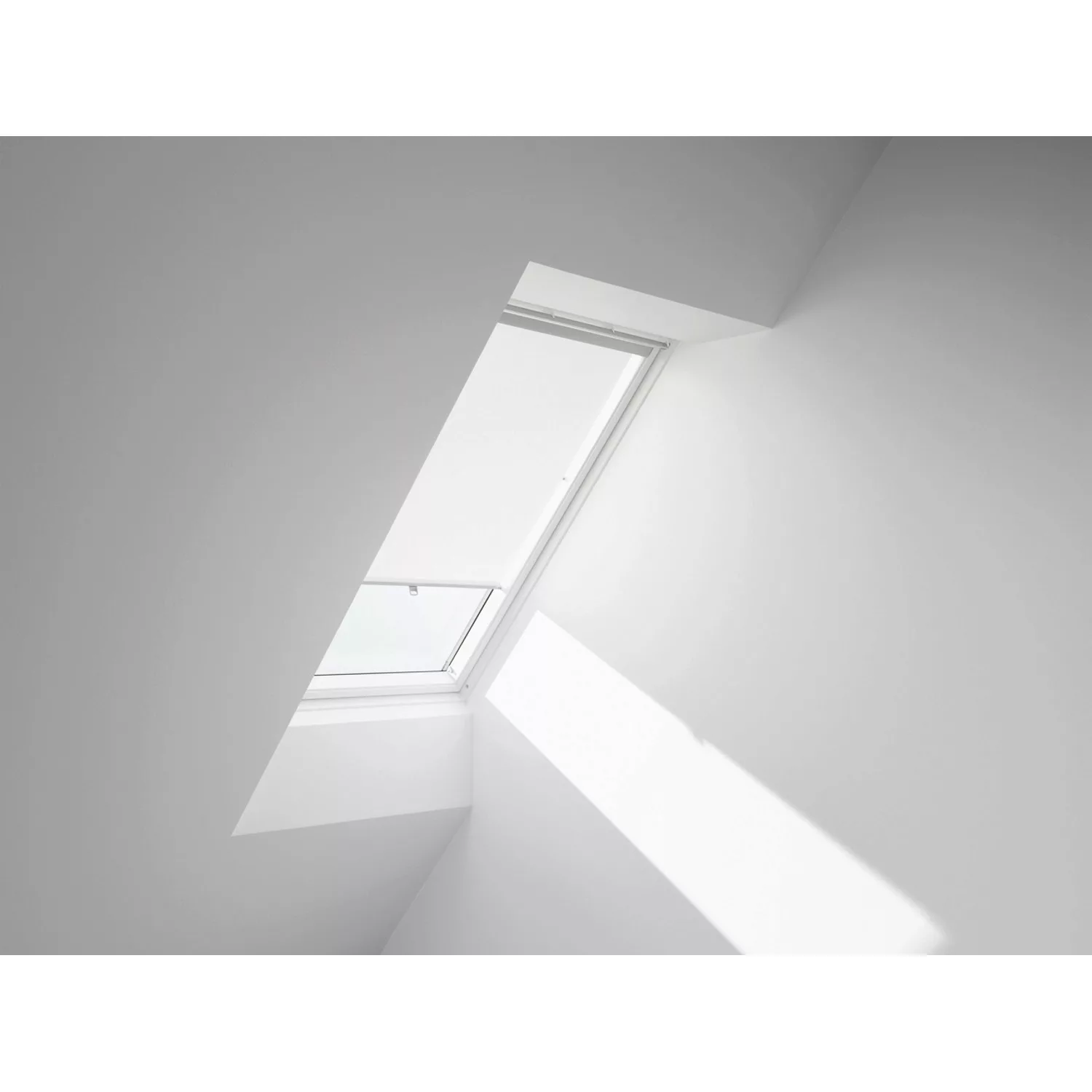 Velux Sichtschutzrollo mit Haltekrallen RHL Y40 1028 Weiß günstig online kaufen