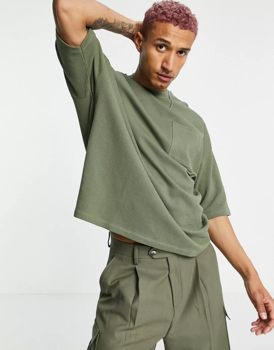 ASOS DESIGN – Oversize-T-Shirt aus schwerem, strukturiertem Jersey in Olivg günstig online kaufen