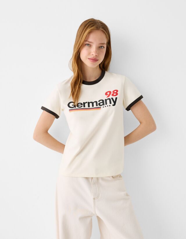 Bershka Sportliches Kurzarm-T-Shirt Mit Kontrasten Damen 10-12 Rohweiß günstig online kaufen