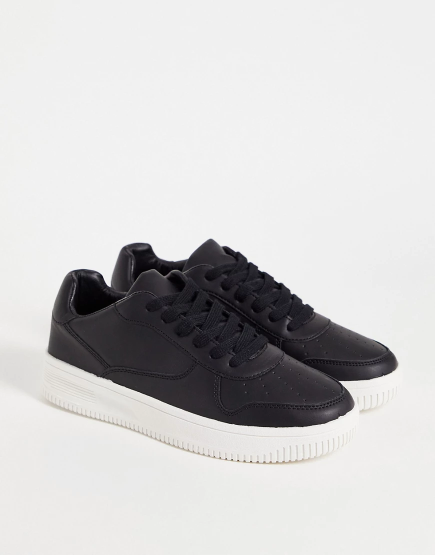 New Look – Schwarze Sneaker günstig online kaufen