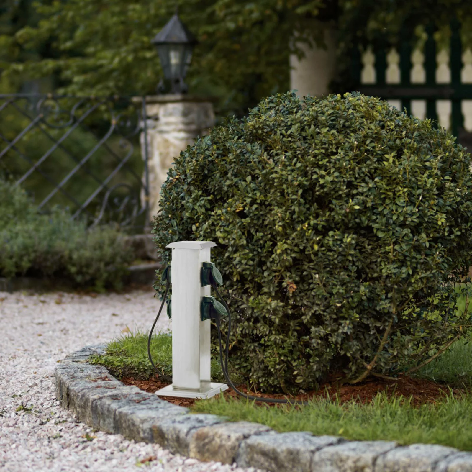 Edelstahl-Steckdosensäule Park 4 günstig online kaufen