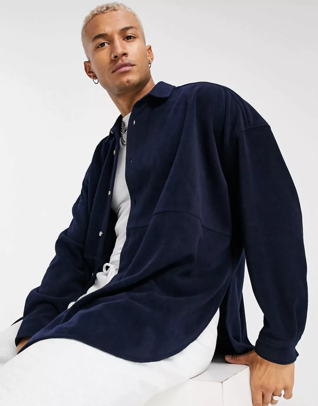 ASOS DESIGN – Super-oversized Fleece-Hemd in Marineblau-Navy günstig online kaufen
