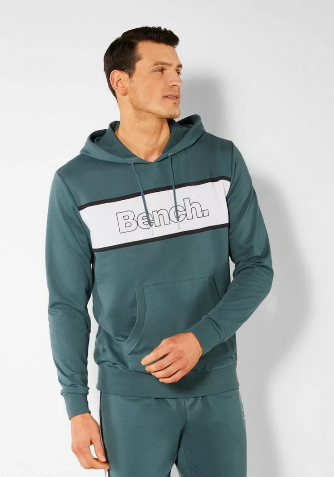 Bench. Loungewear Hoodie, Langarm, Sweatshirt mit Rundhals und Kapuze, Baum günstig online kaufen