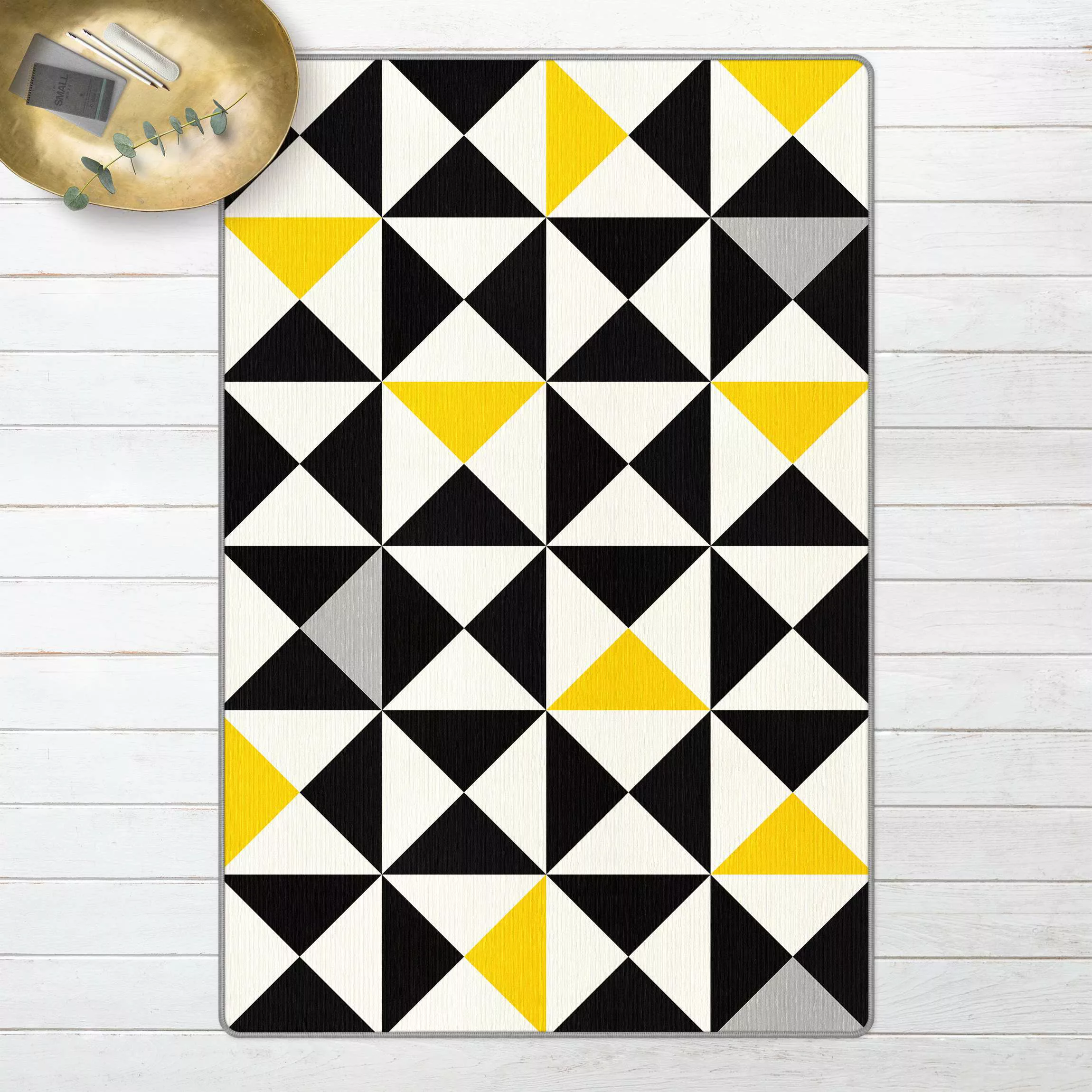 Teppich Geometrisches Muster große Dreiecke Farbakzent Gelb günstig online kaufen