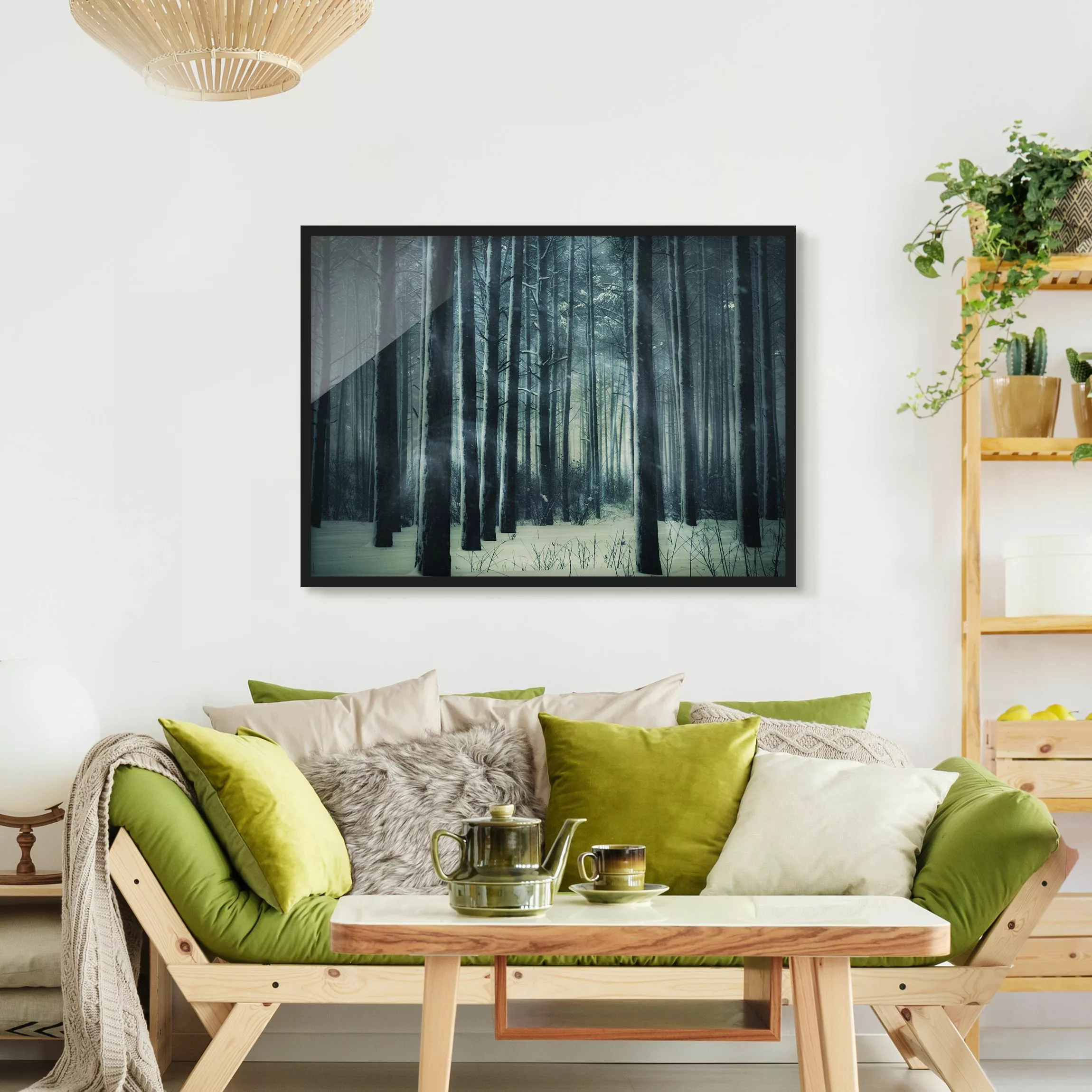 Bild mit Rahmen Natur & Landschaft - Querformat Mystischer Winterwald günstig online kaufen